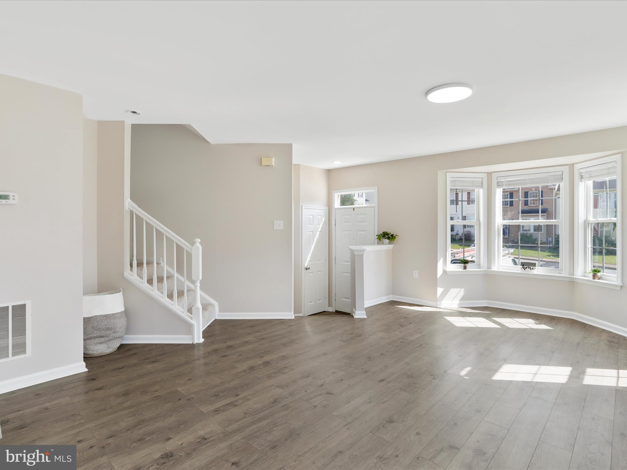 LAUREL RIDGE - Residential