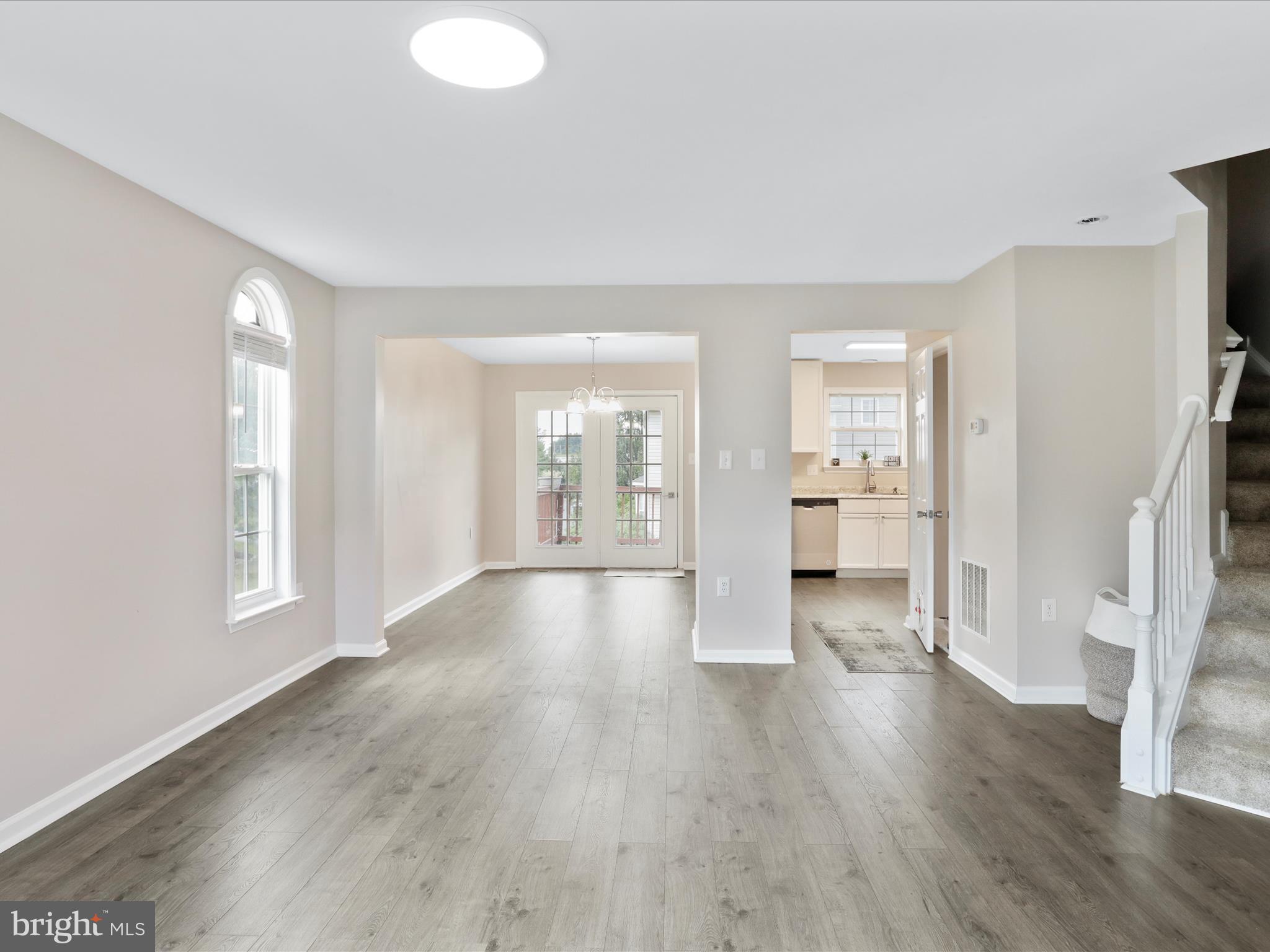 LAUREL RIDGE - Residential