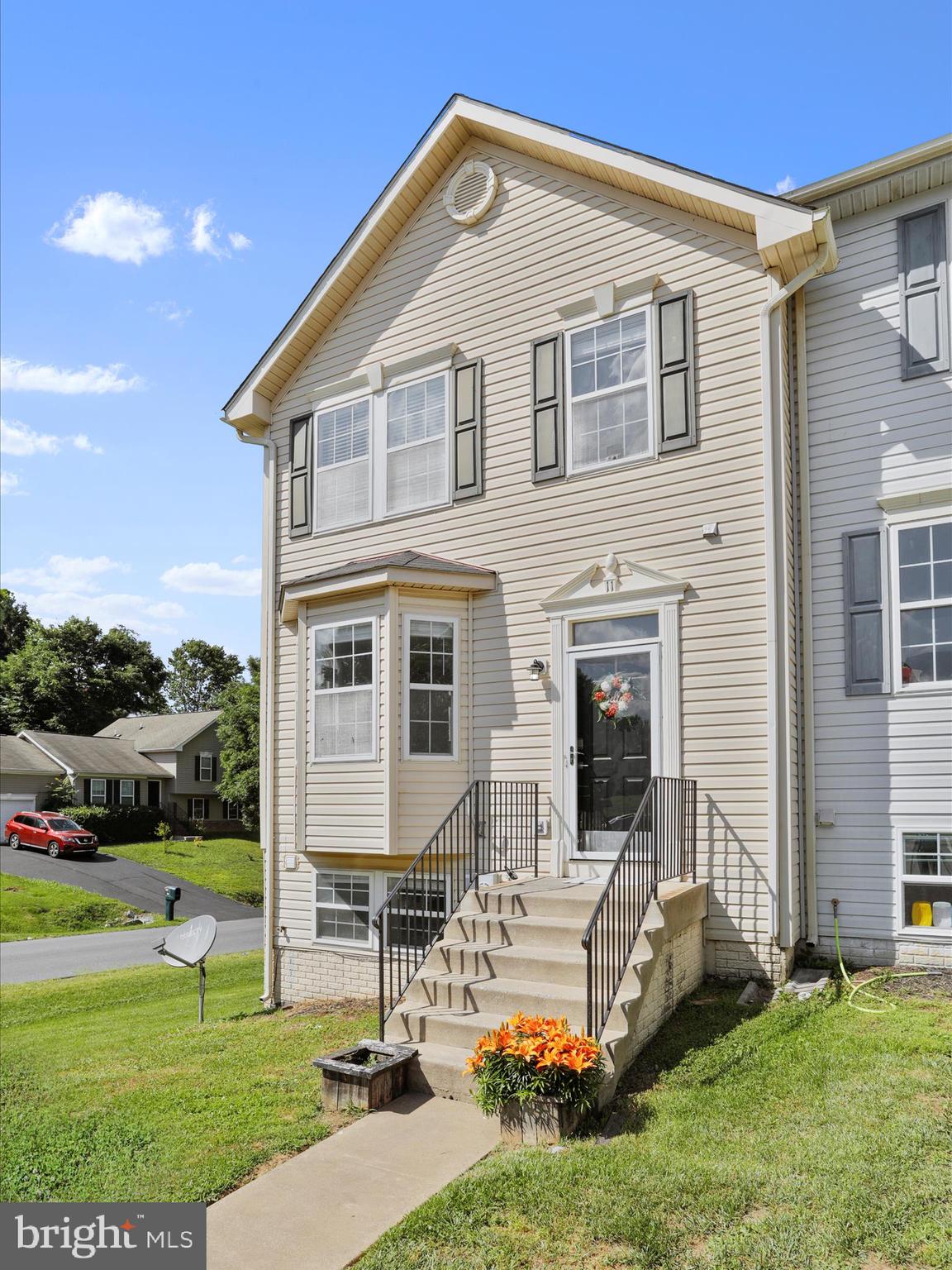 LAUREL RIDGE - Residential