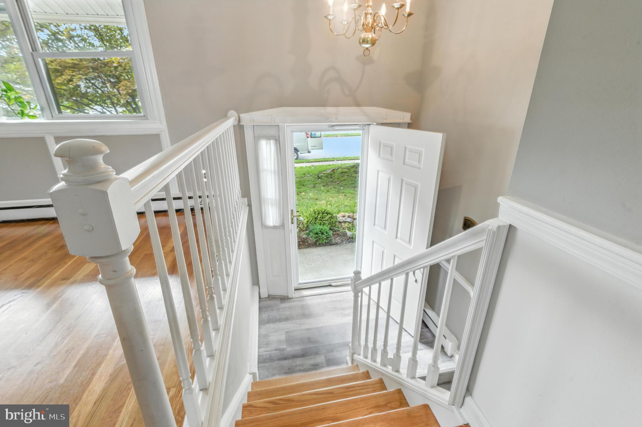 203 MEADOWOOD DRIVE