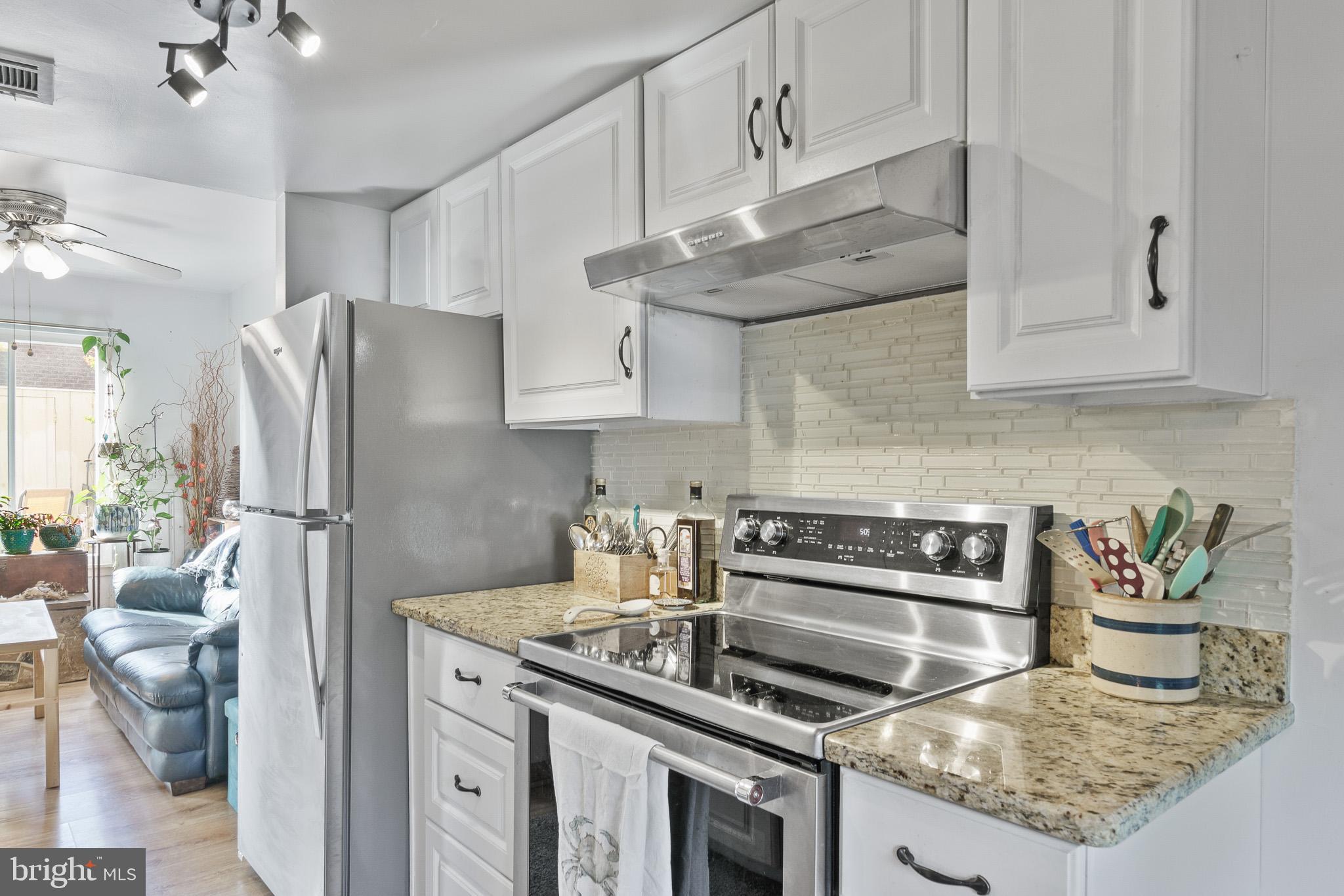 MARYLAND PLACE - Residential