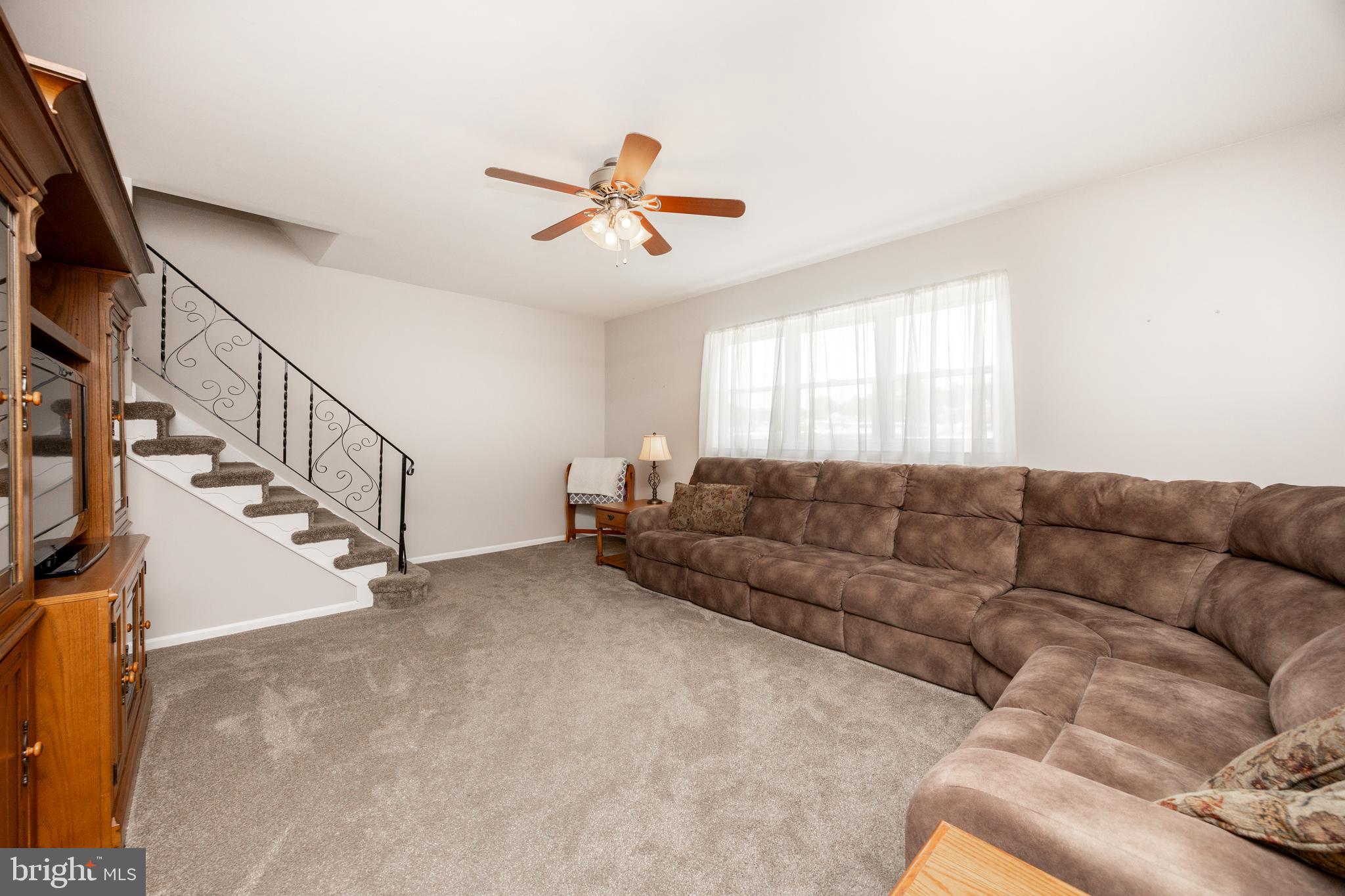 ROXBOROUGH - Residential