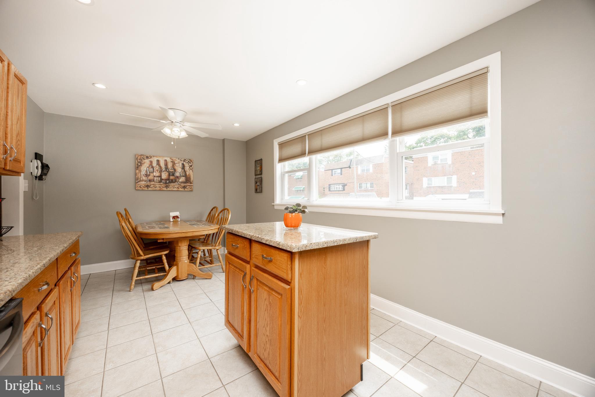 ROXBOROUGH - Residential