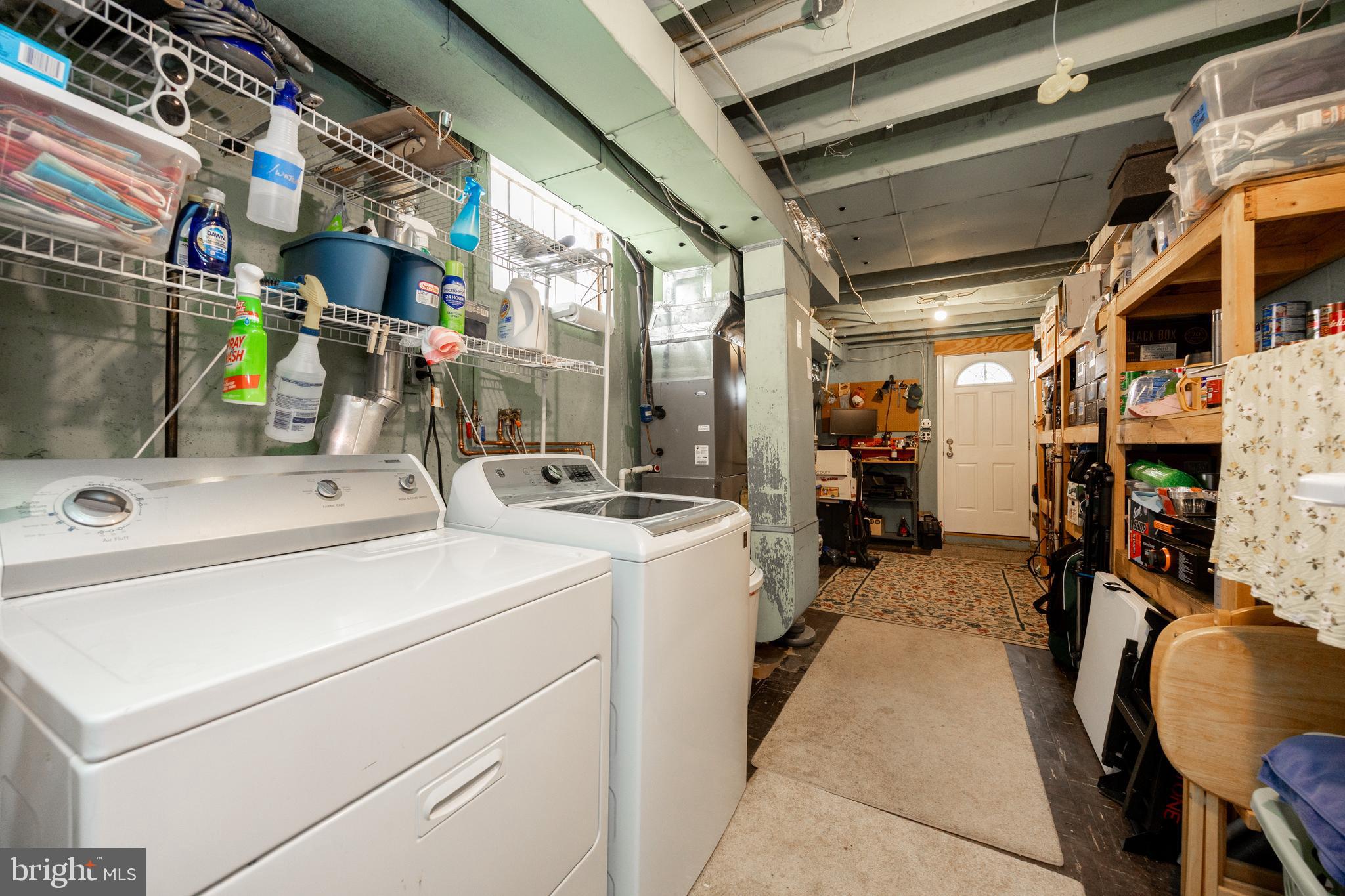 ROXBOROUGH - Residential