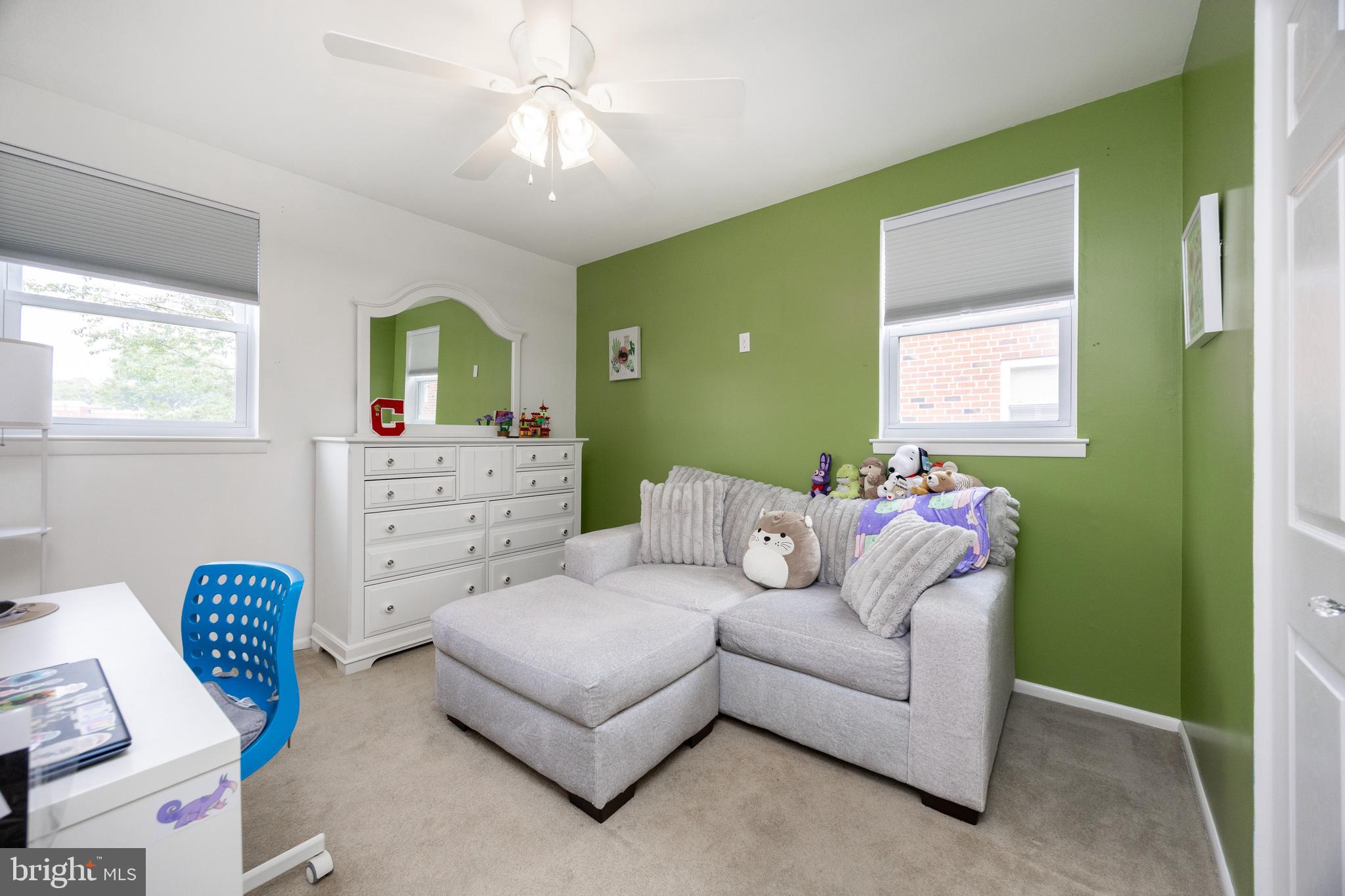 ROXBOROUGH - Residential