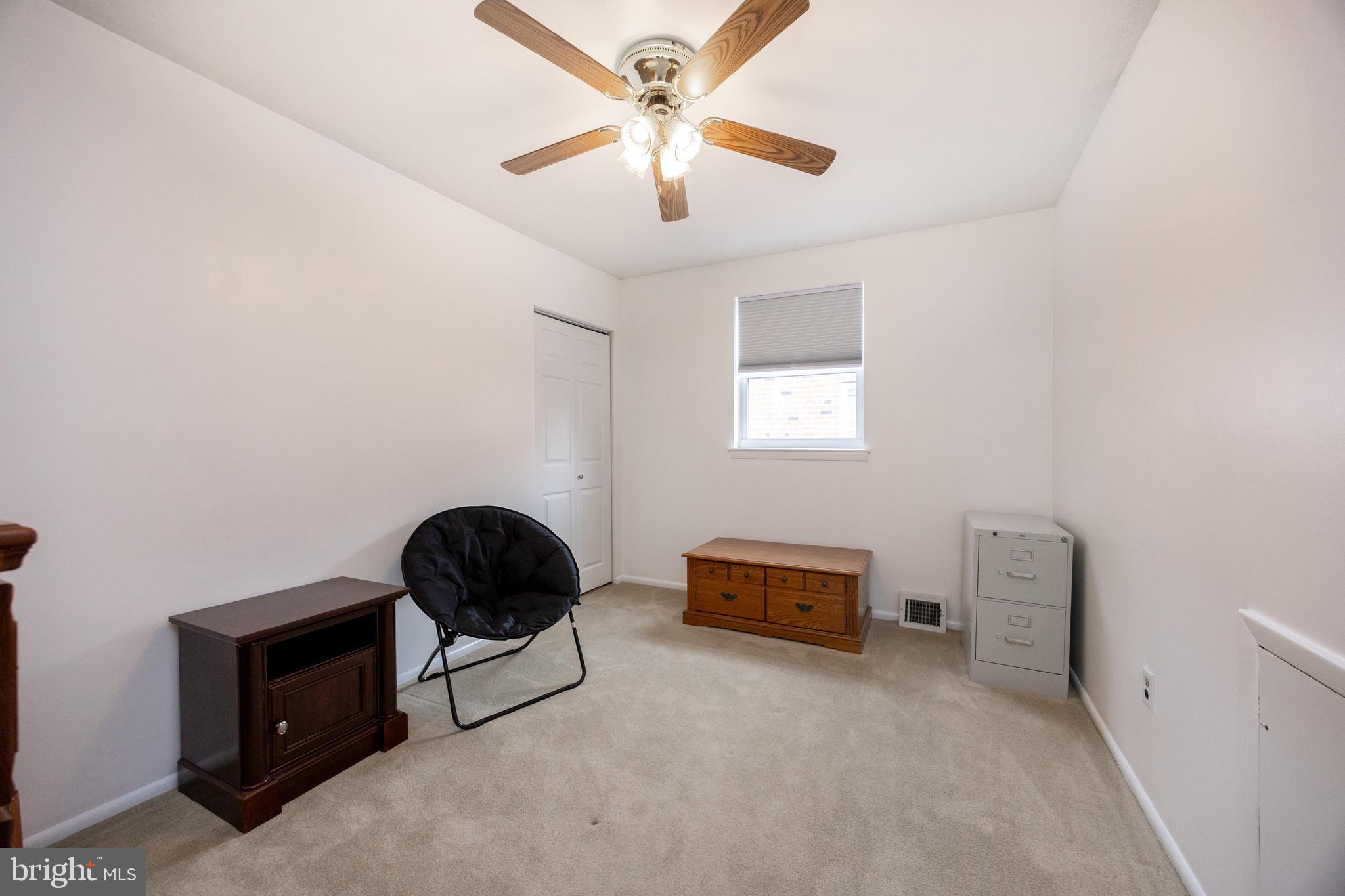 ROXBOROUGH - Residential