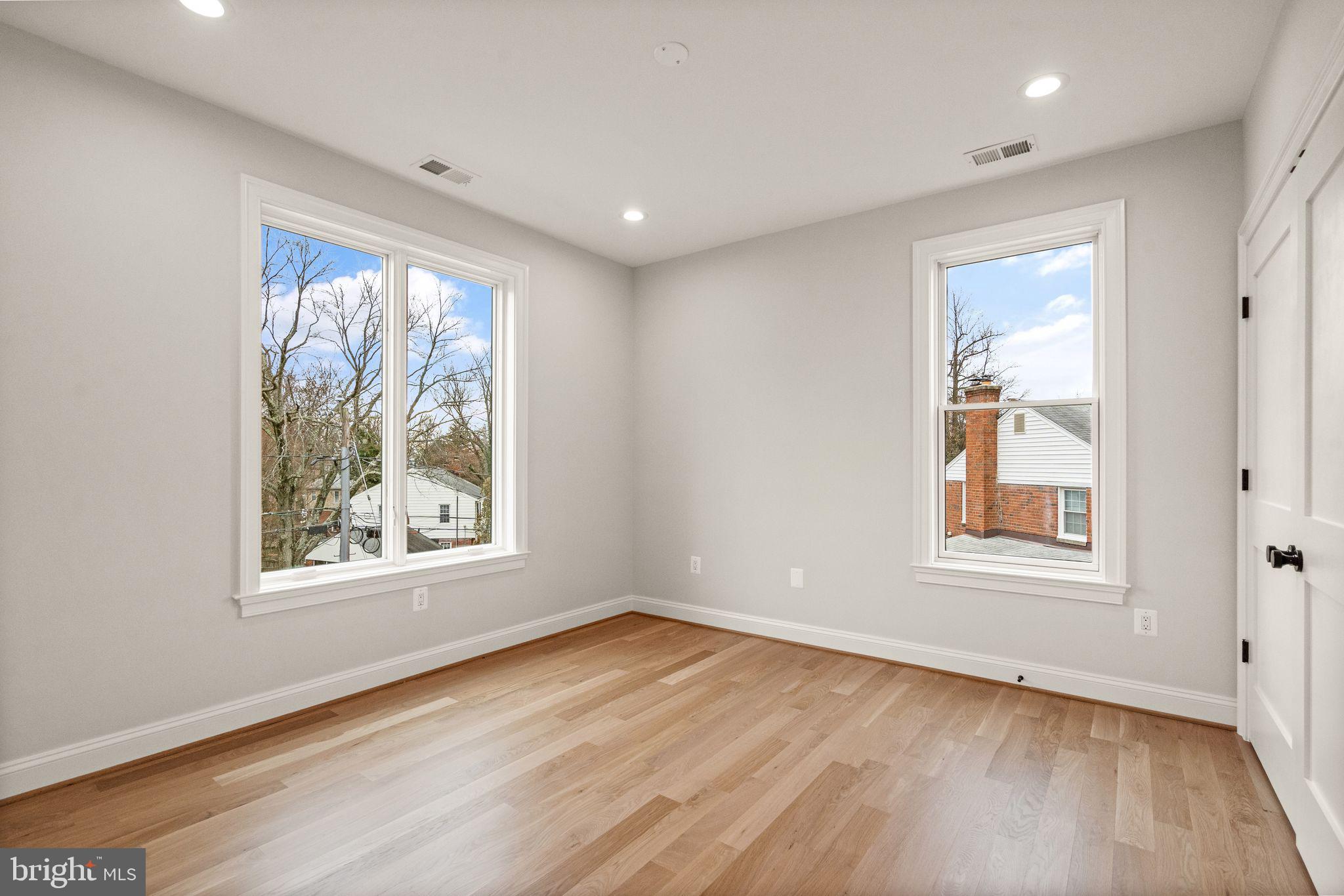 LACEY FOREST - Residential