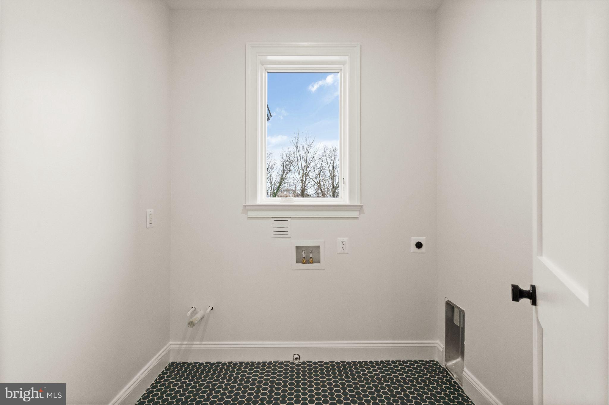 LACEY FOREST - Residential