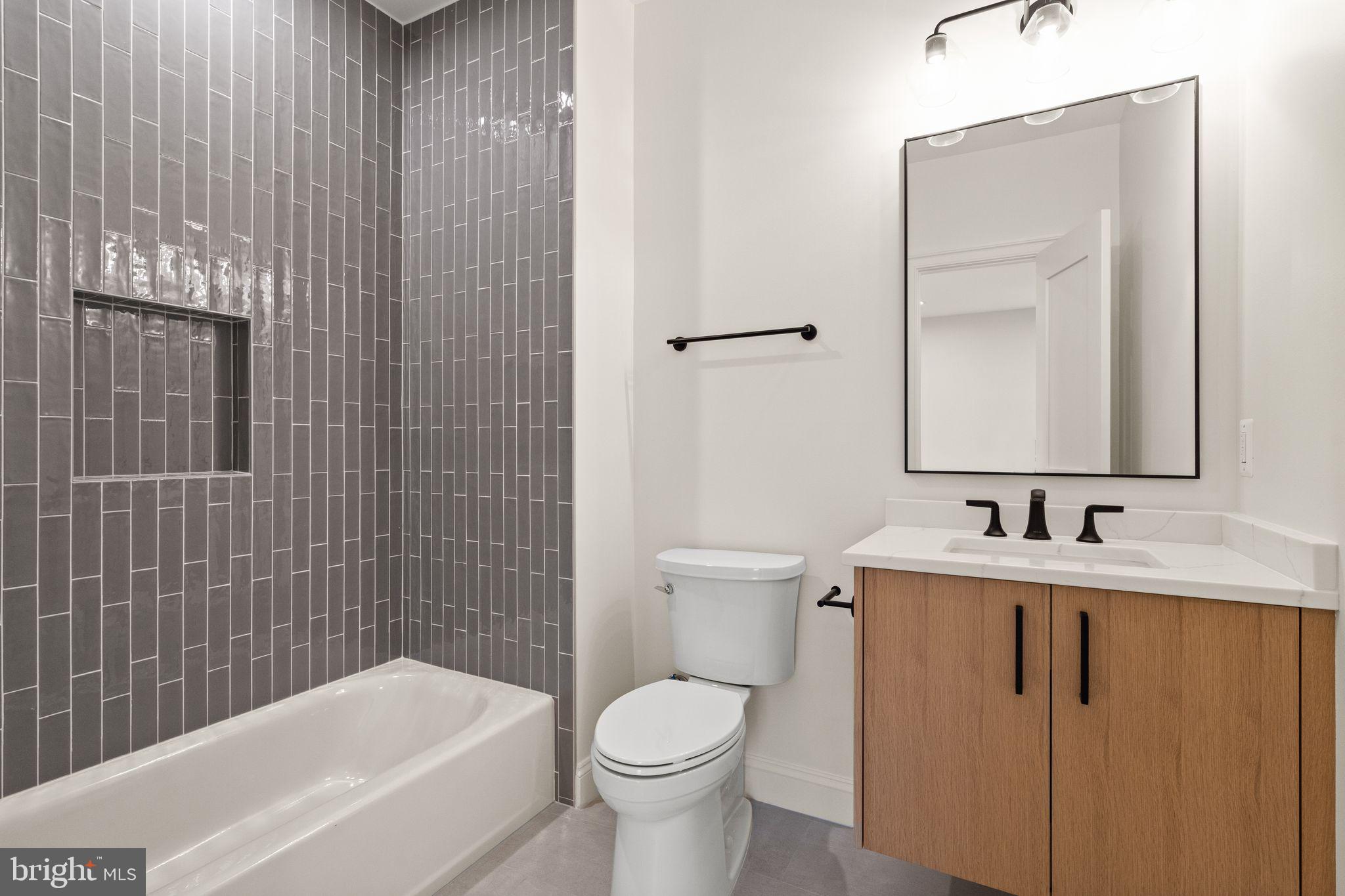 LACEY FOREST - Residential