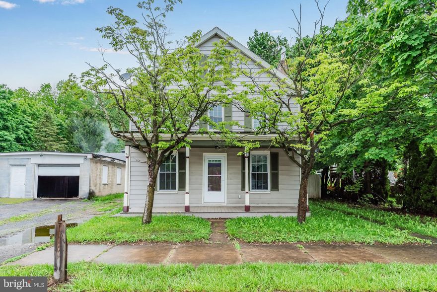 Charming single-family home in New Bloomfield featuring 3 bedrooms, 1.5 bathrooms, and a convenient first-floor laundry. The spacious eat-in kitchen is perfect for family meals, while the attic is ready to be finished for an additional bedroom or playroom. Enjoy the outdoors in the fenced-in rear yard, on the covered rear patio, or on the deck. The property also includes off-street parking for your convenience. Don't miss out on this wonderful home!