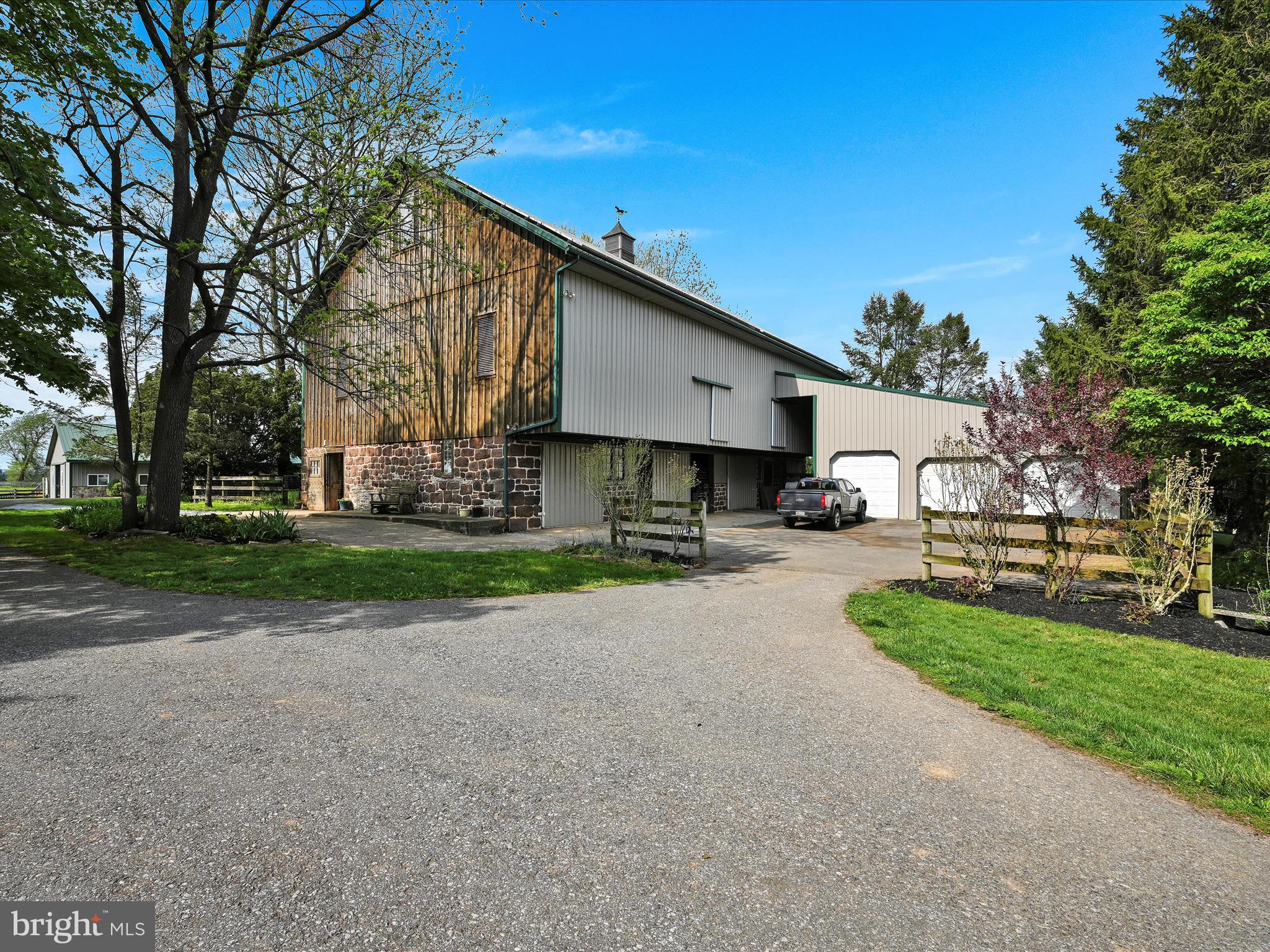 177 VALLEY LANE