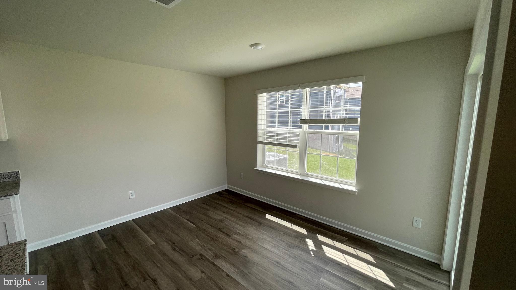 WEST WIND - Residential Lease