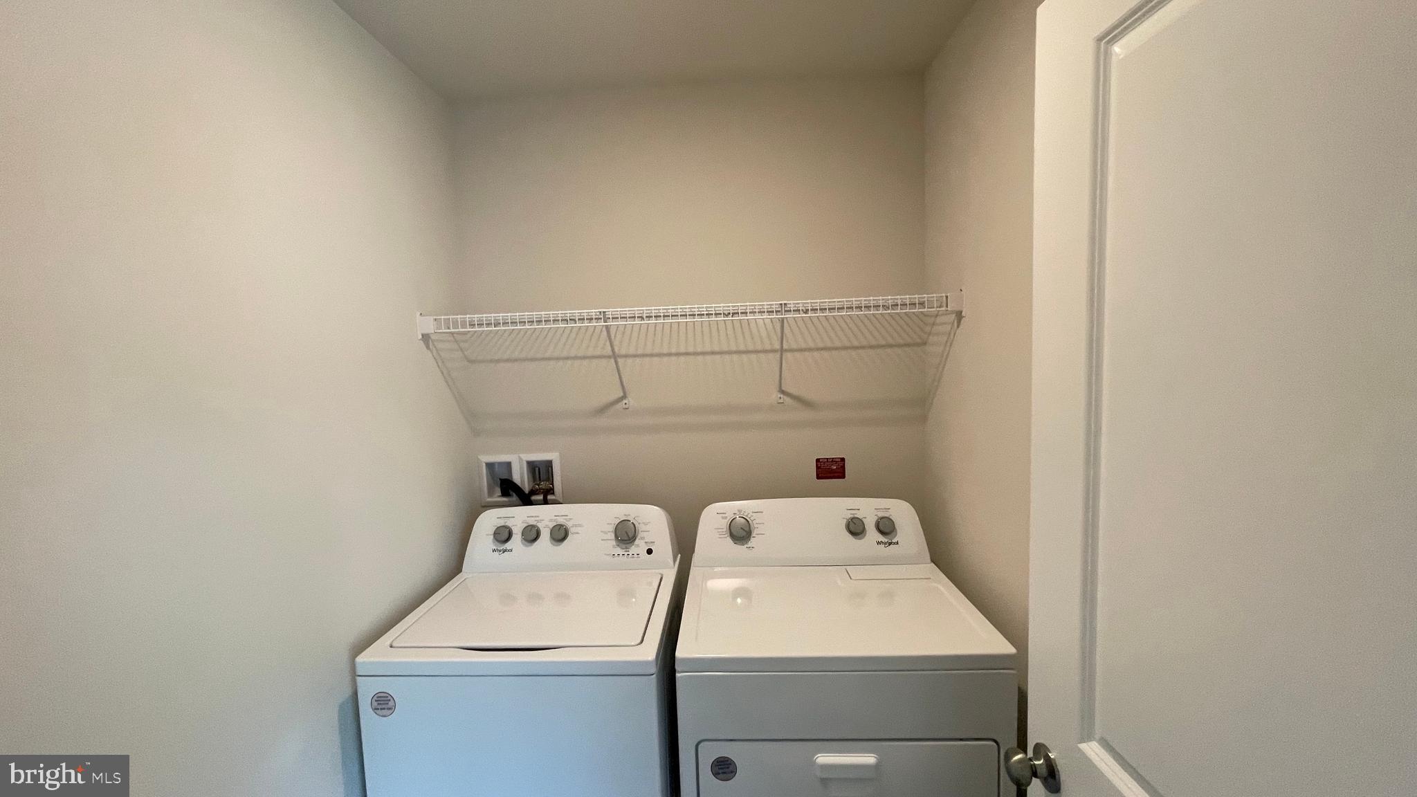 WEST WIND - Residential Lease