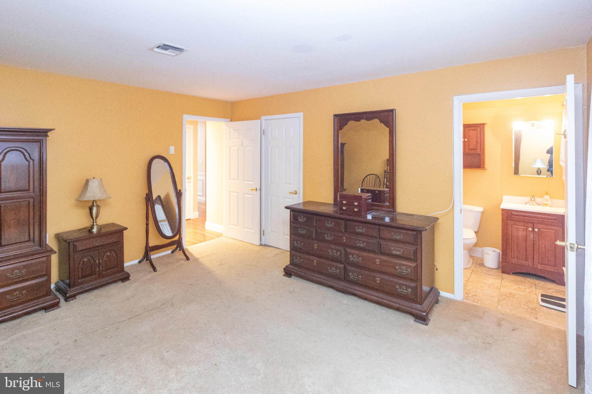 LEISURETOWNE - Residential