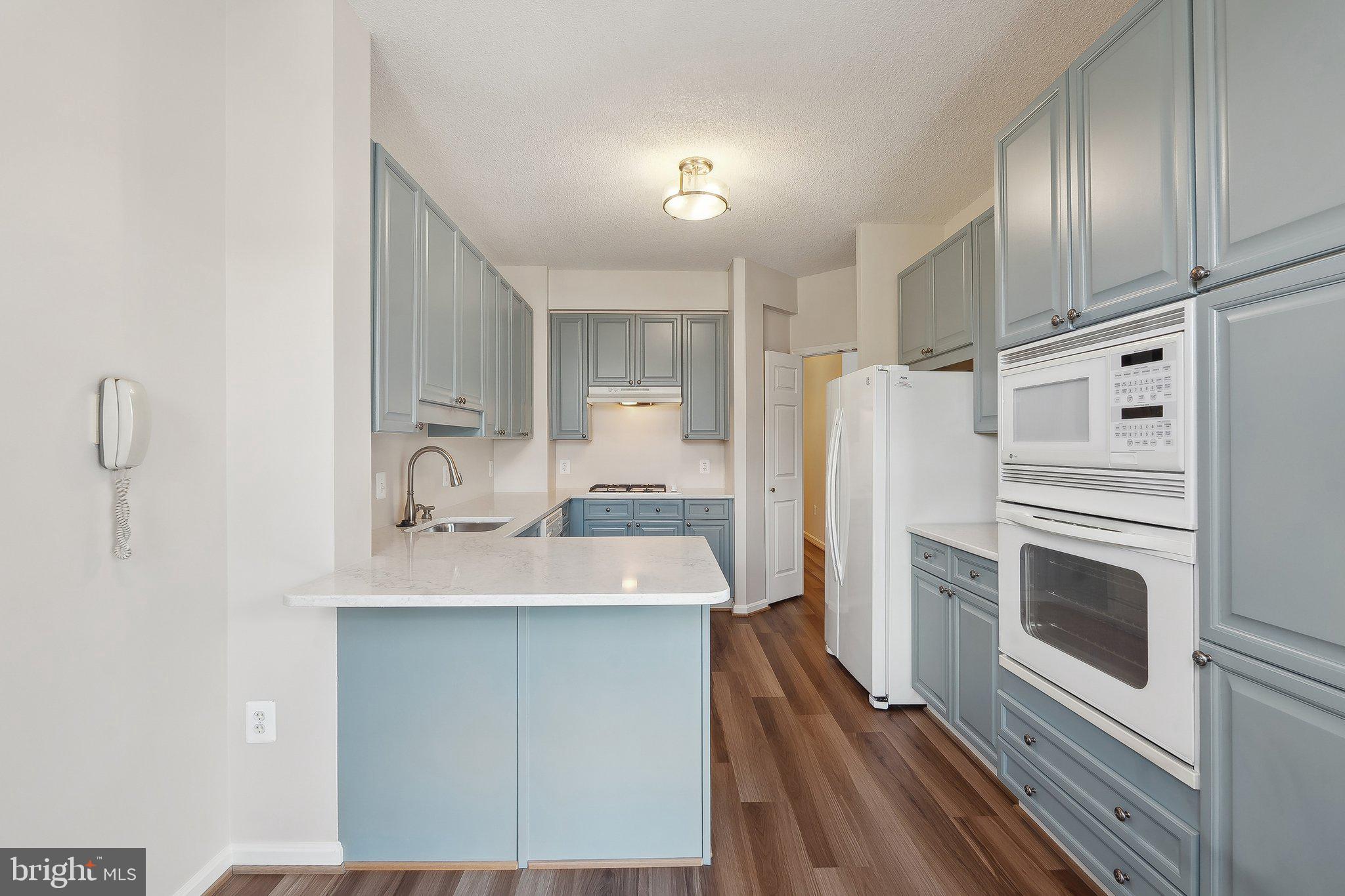 19370 MAGNOLIA GROVE SQUARE 208