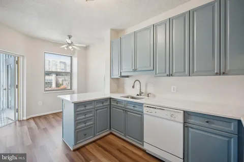 19370 Magnolia Grove Square Unit 208, Leesburg, VA 20176 - MLS#: VALO2093776