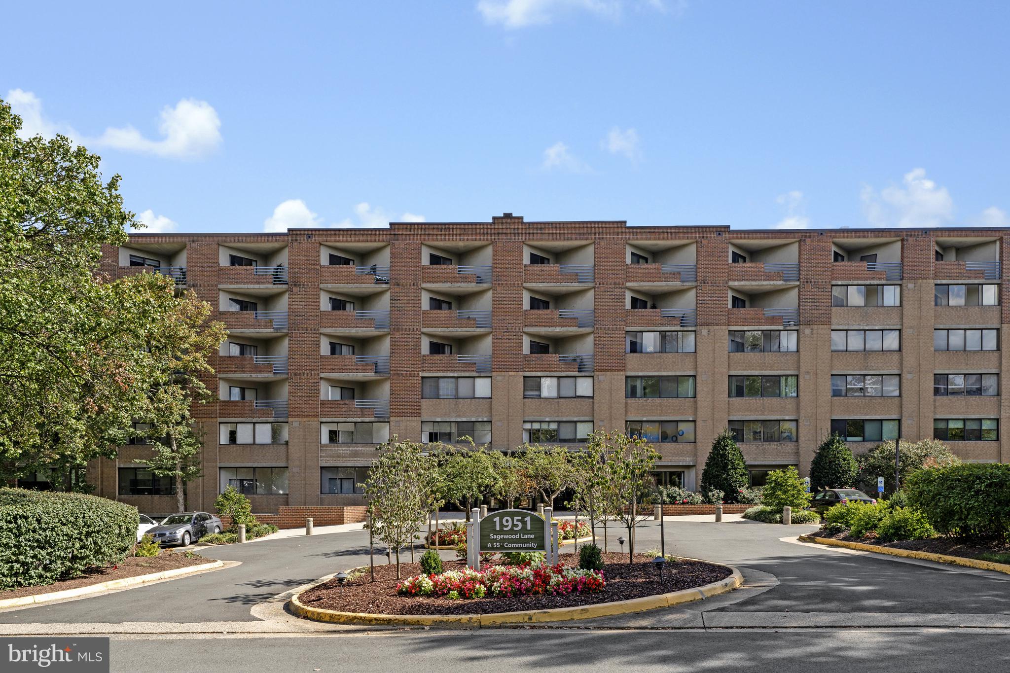 1951 SAGEWOOD LANE 226