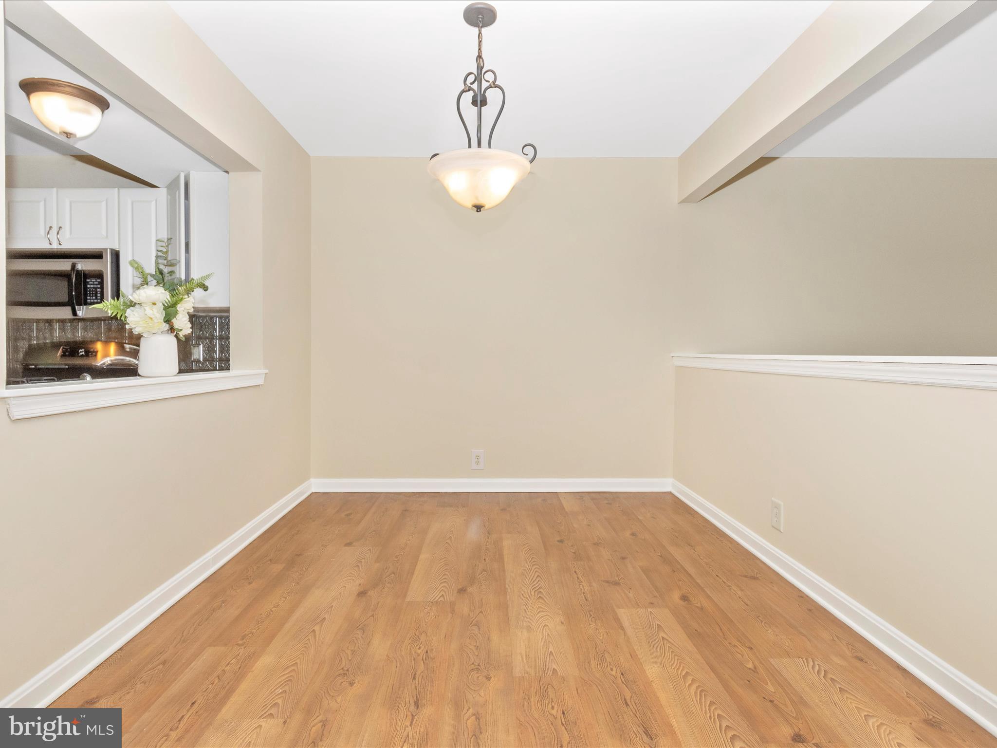 SEVEN OAKS - Residential