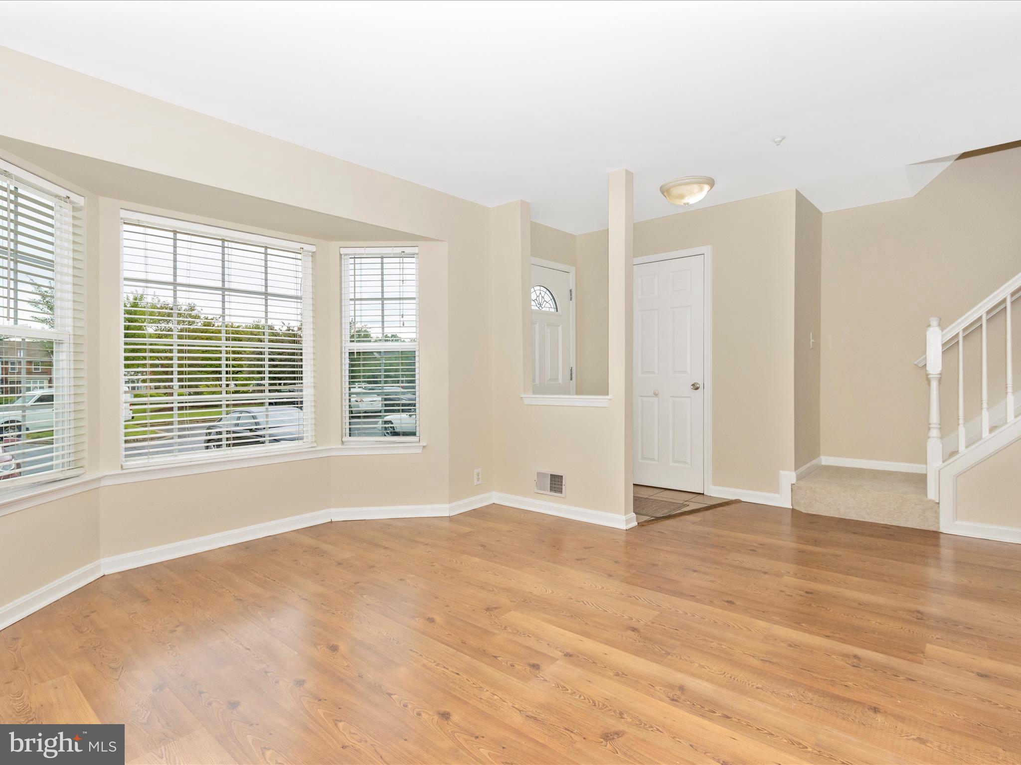 SEVEN OAKS - Residential