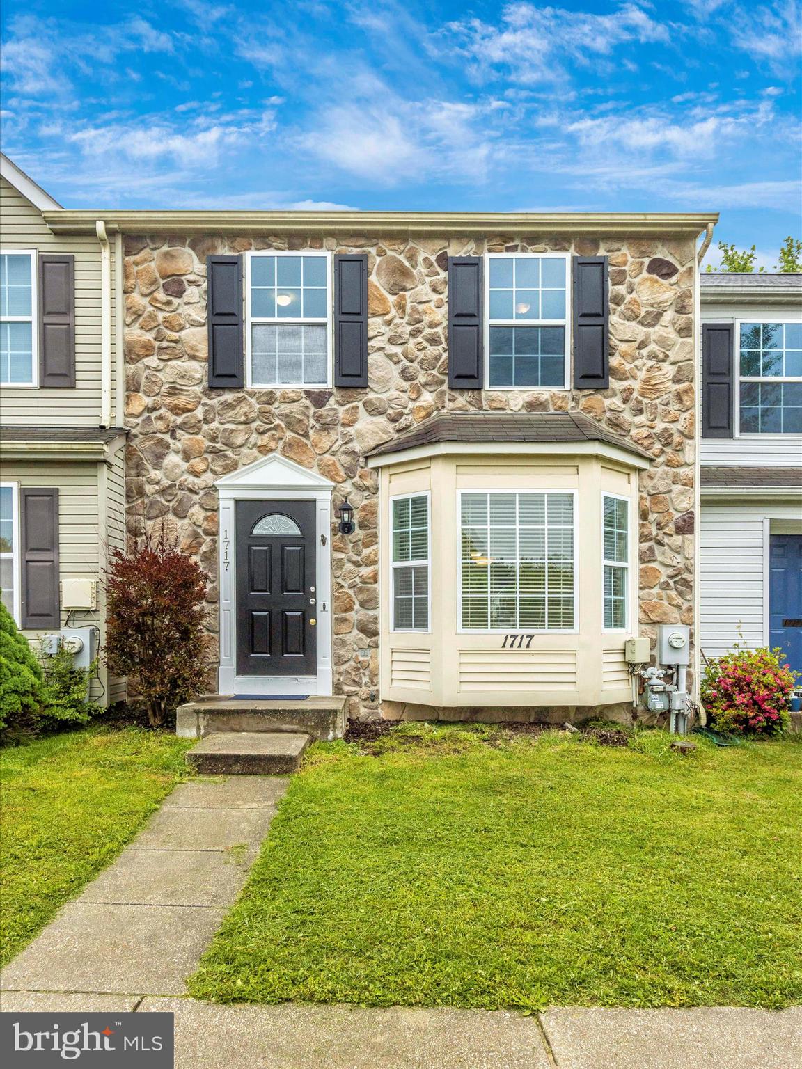 SEVEN OAKS - Residential