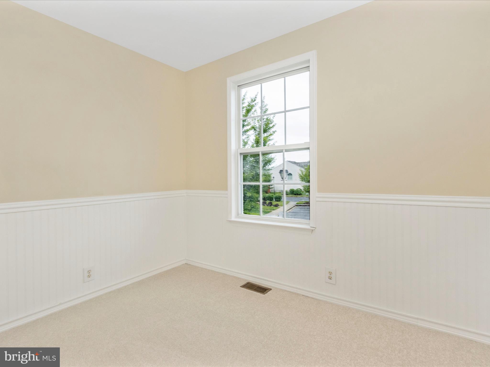 SEVEN OAKS - Residential