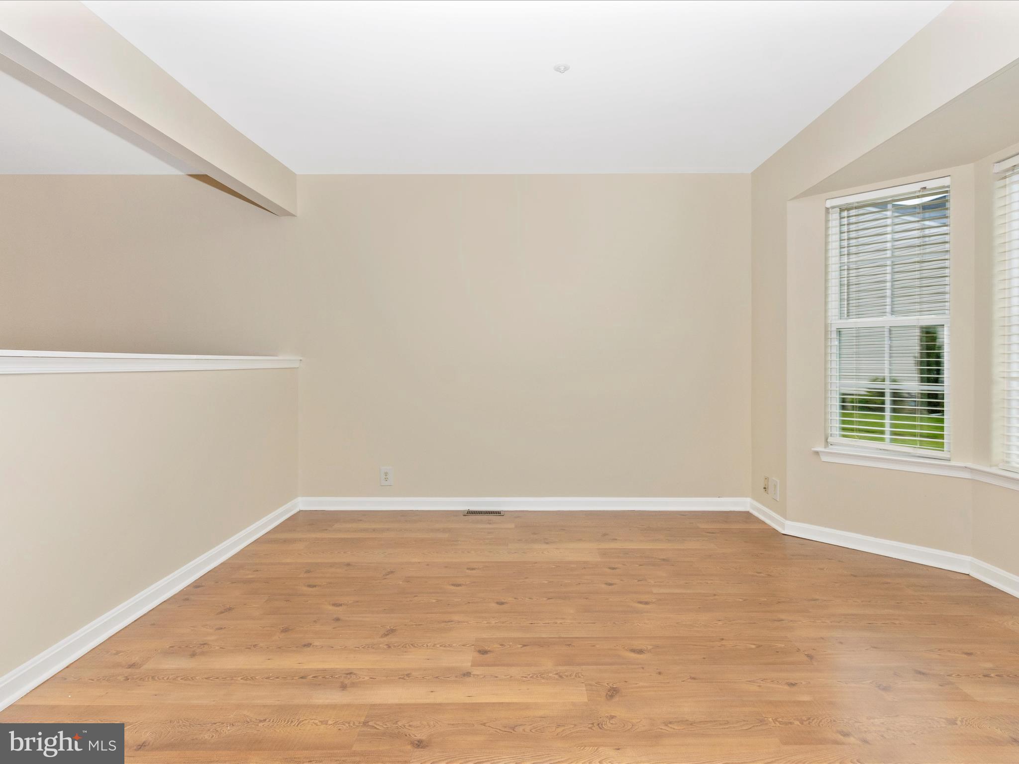 SEVEN OAKS - Residential