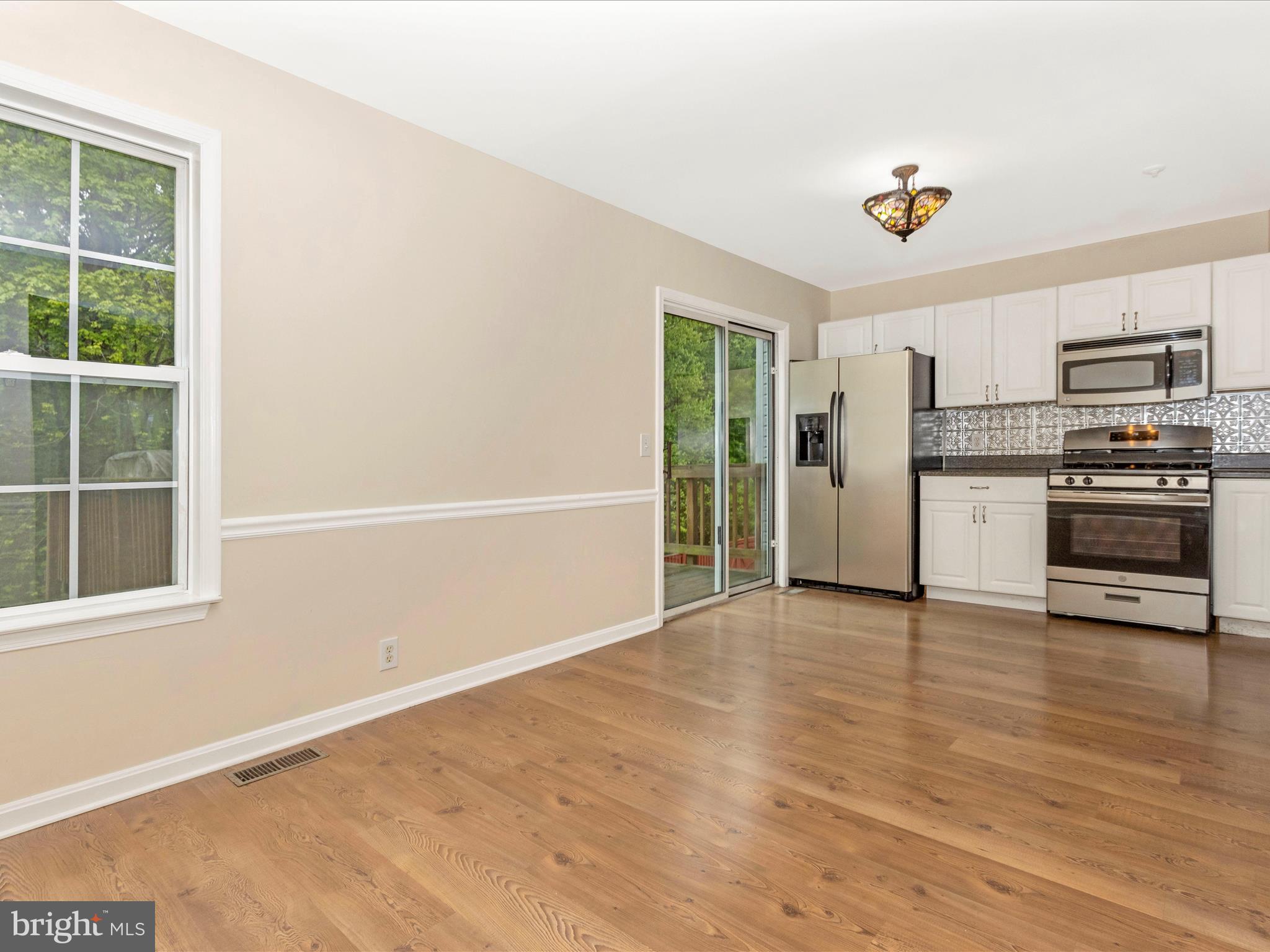 SEVEN OAKS - Residential