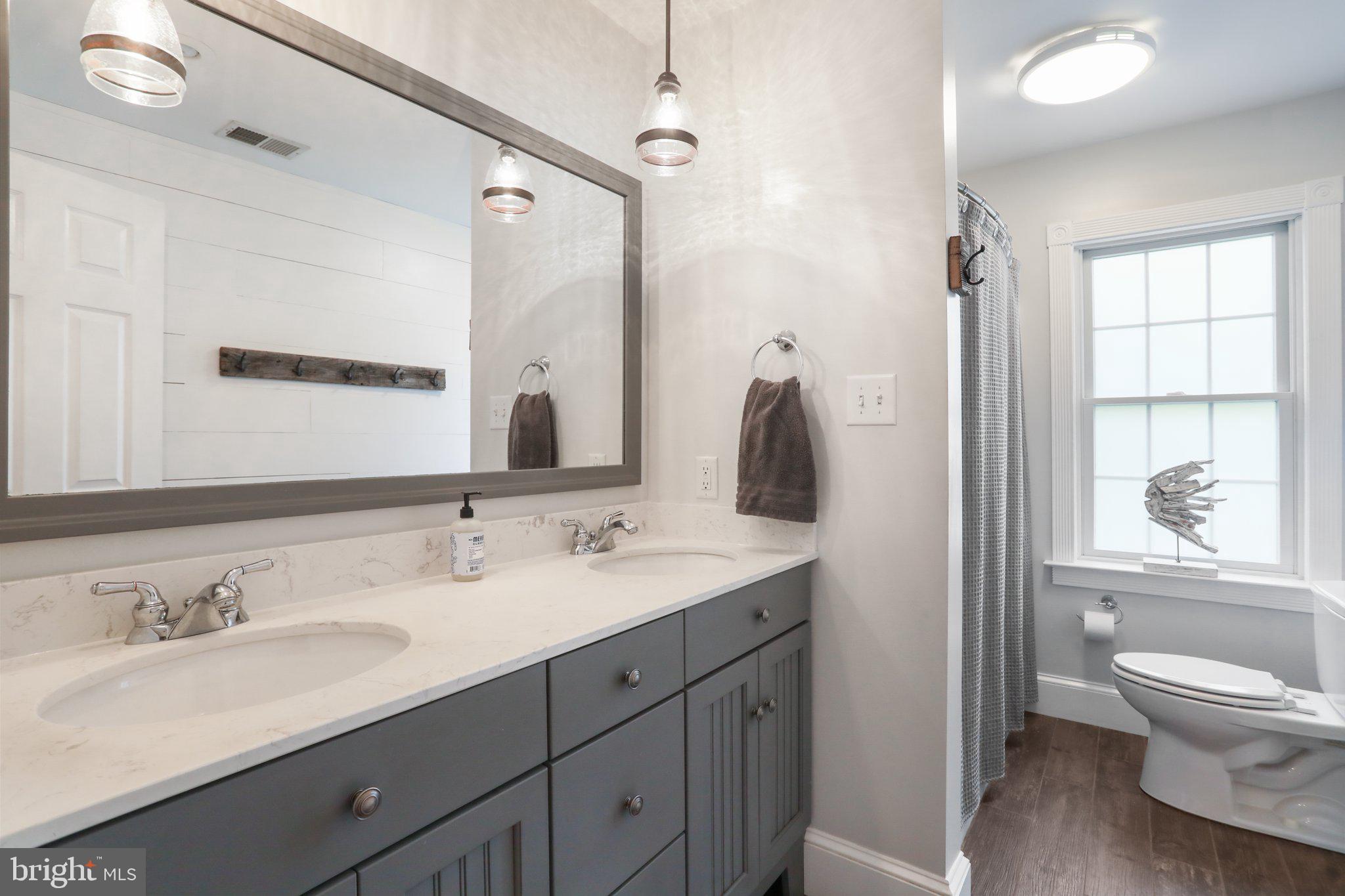 CORNERSTONE - Residential