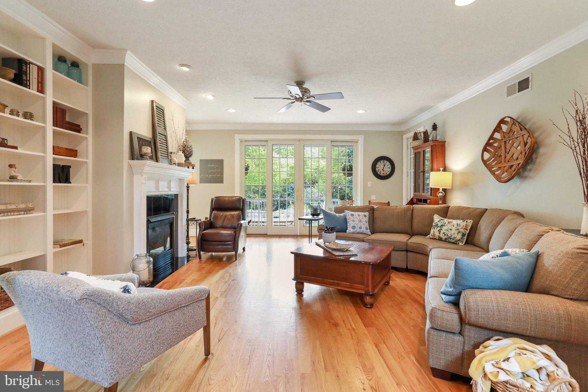 CORNERSTONE - Residential