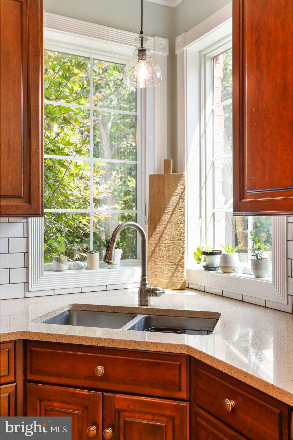 CORNERSTONE - Residential