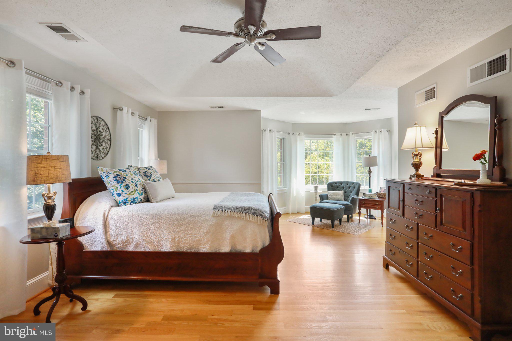 CORNERSTONE - Residential