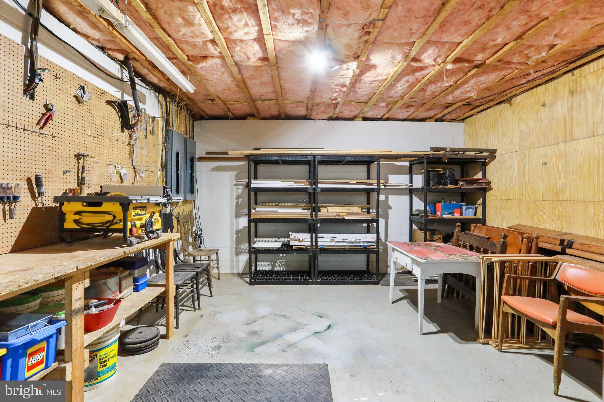 CORNERSTONE - Residential