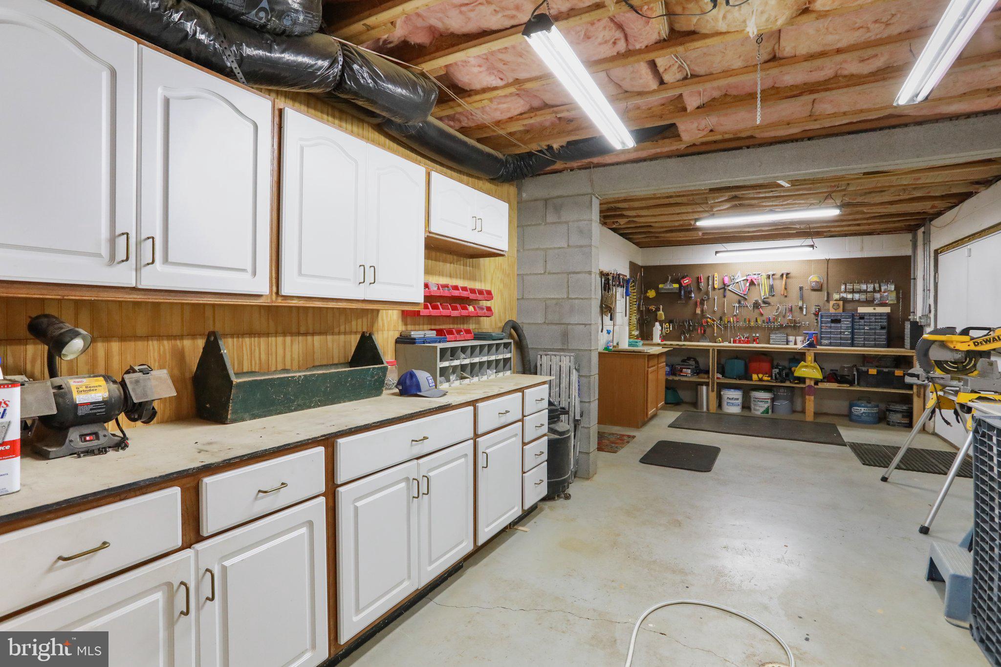 CORNERSTONE - Residential