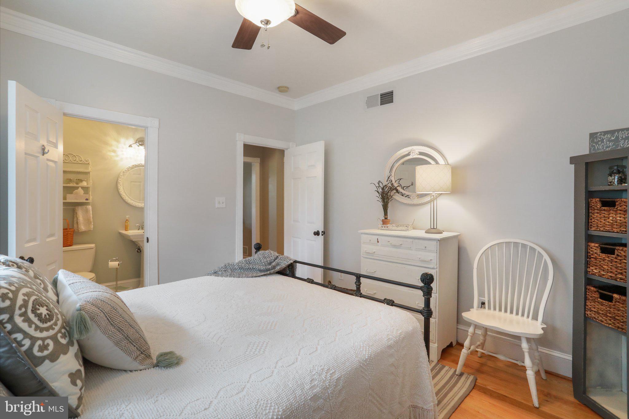 CORNERSTONE - Residential