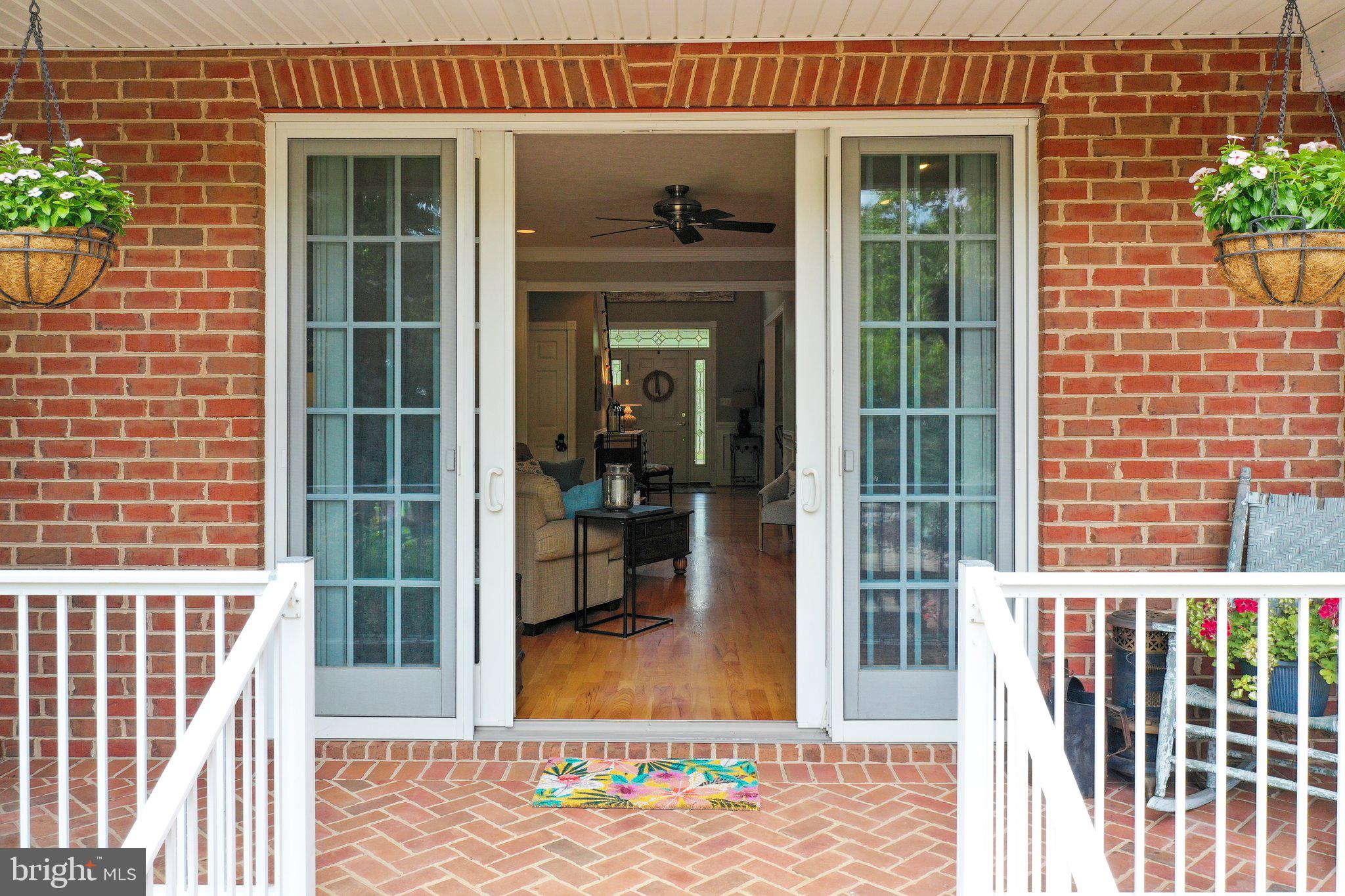 CORNERSTONE - Residential