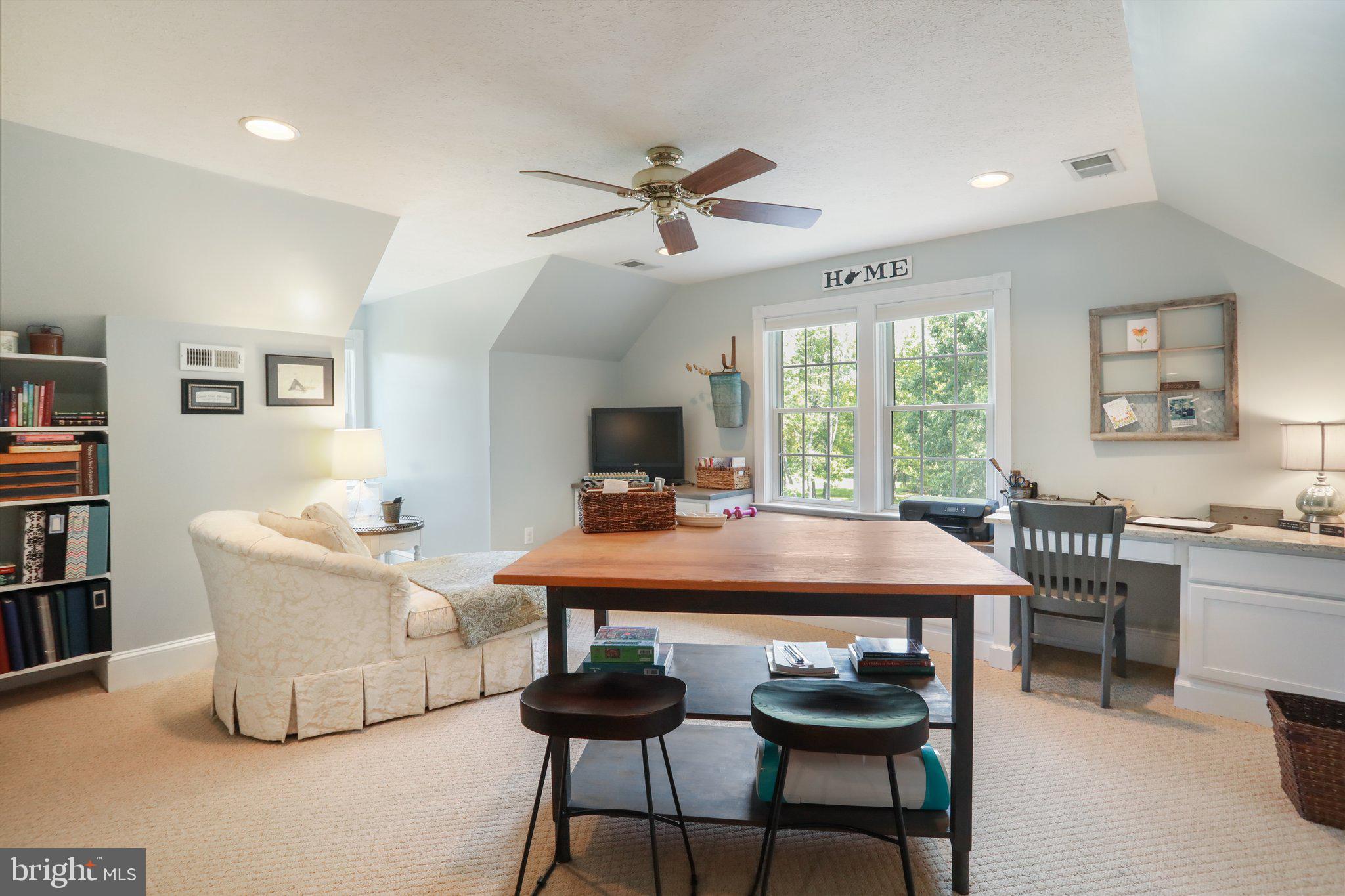 CORNERSTONE - Residential