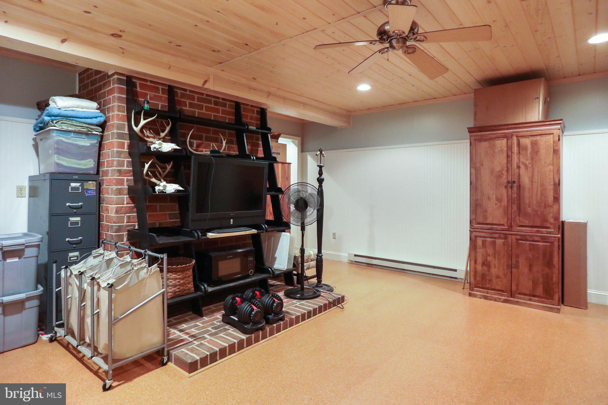 CORNERSTONE - Residential