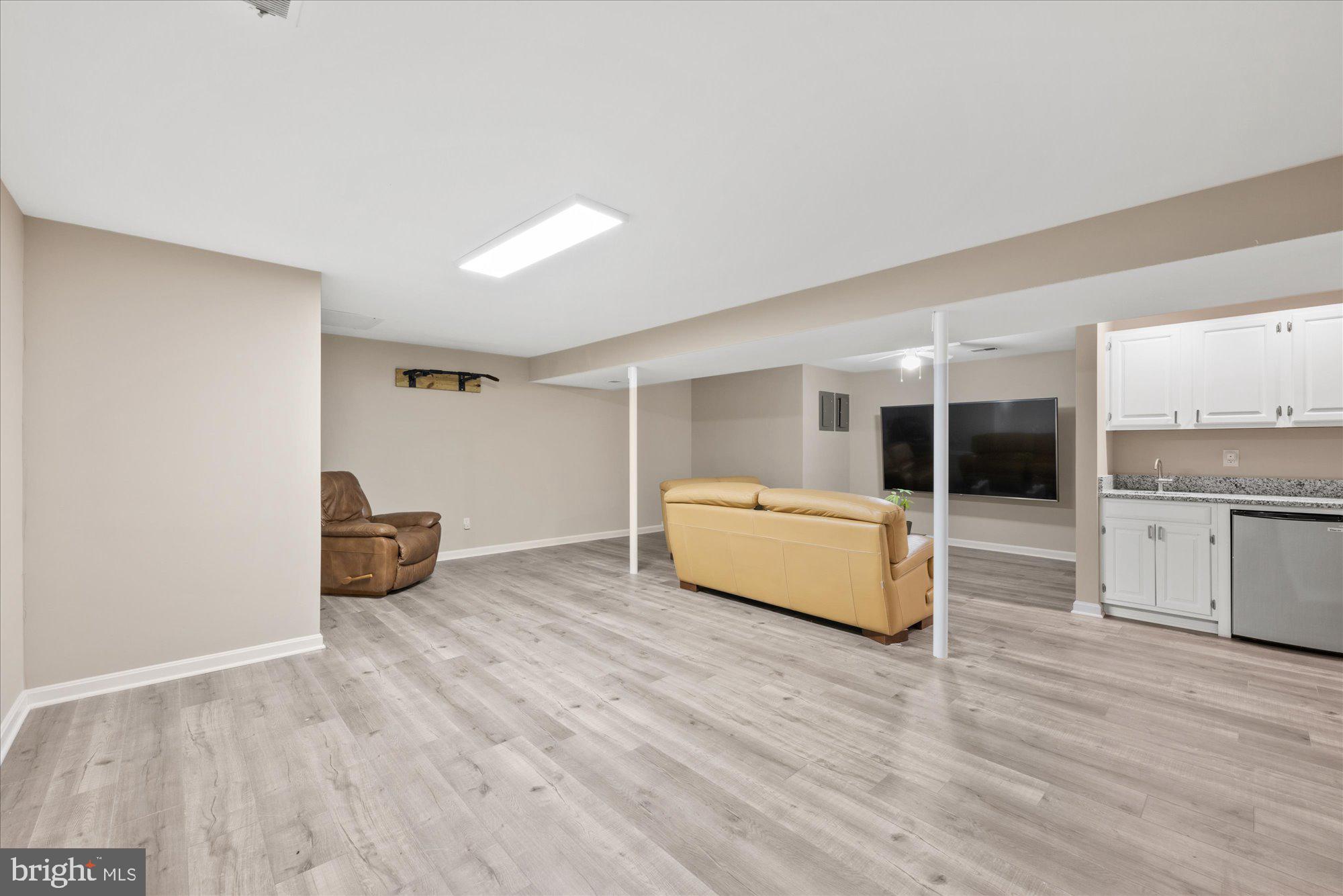 ABBEY GLEN - Residential