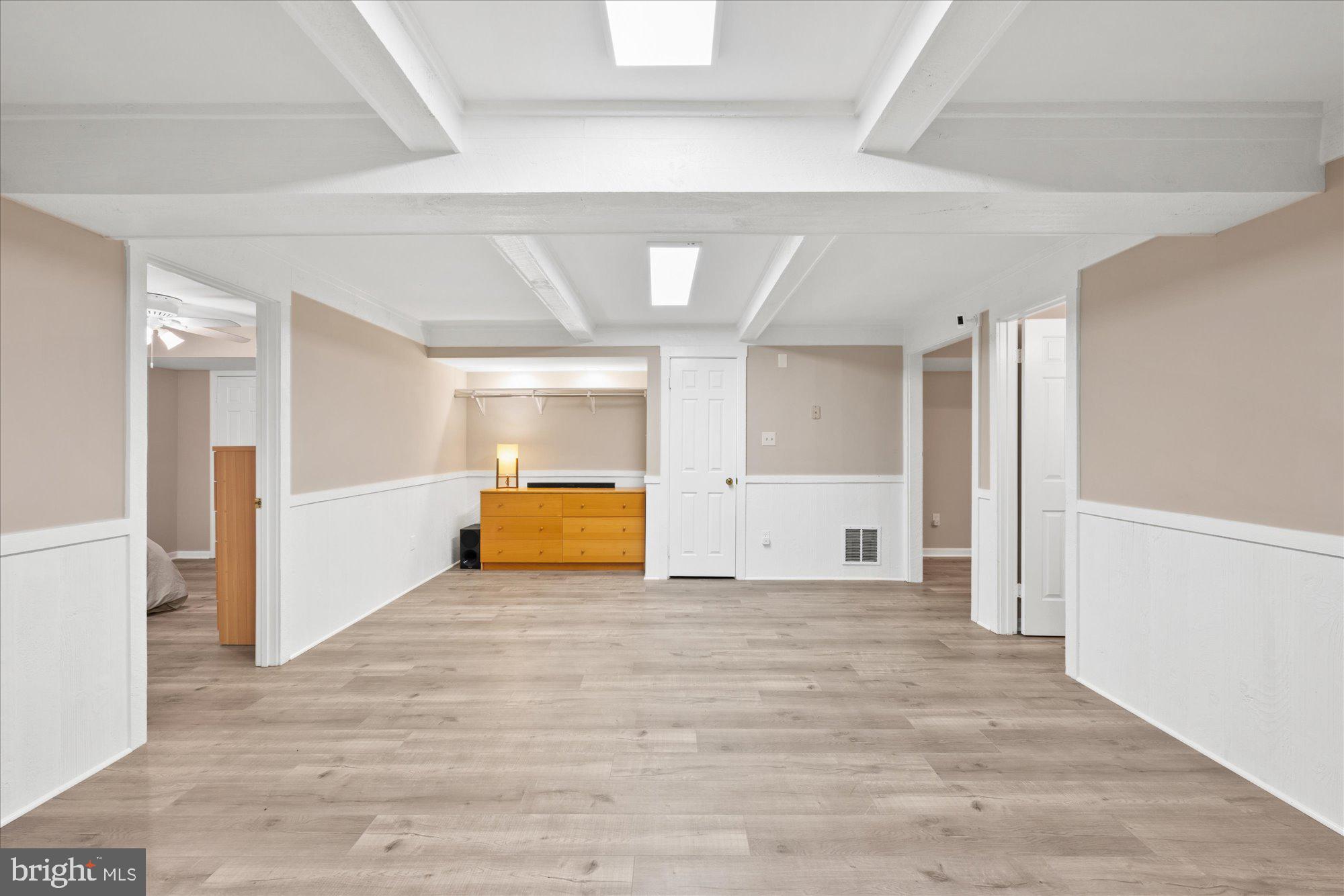 ABBEY GLEN - Residential