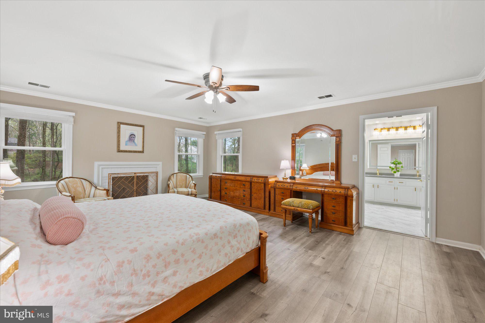 ABBEY GLEN - Residential