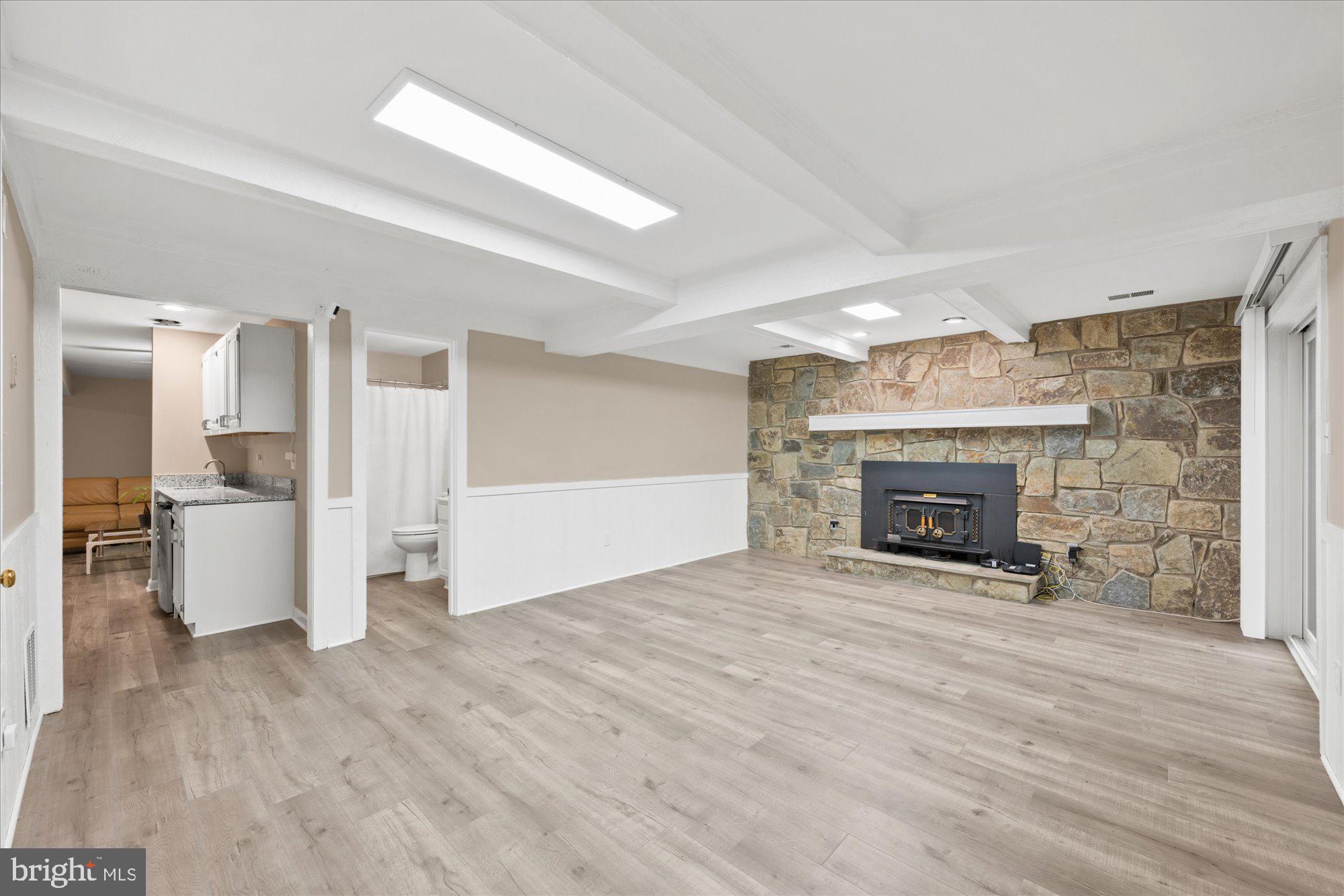 ABBEY GLEN - Residential