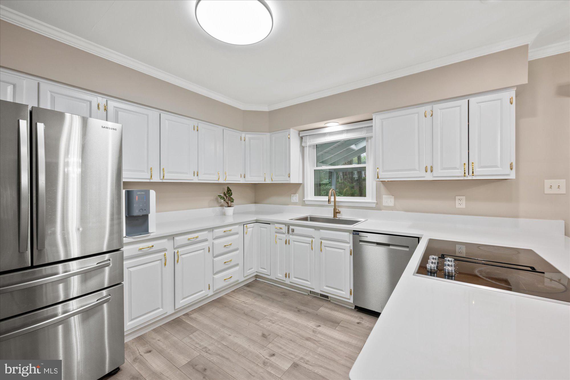 ABBEY GLEN - Residential