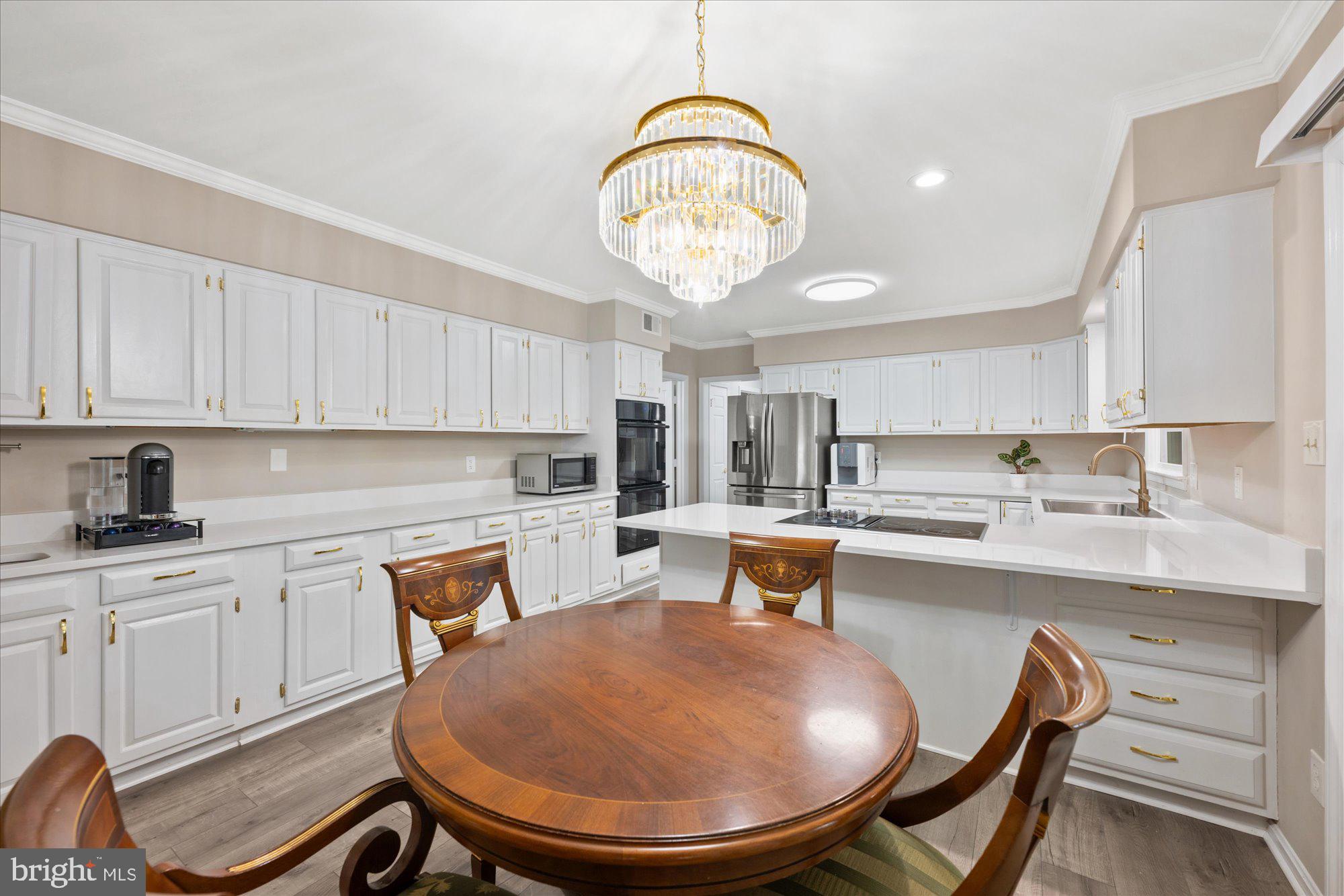 ABBEY GLEN - Residential