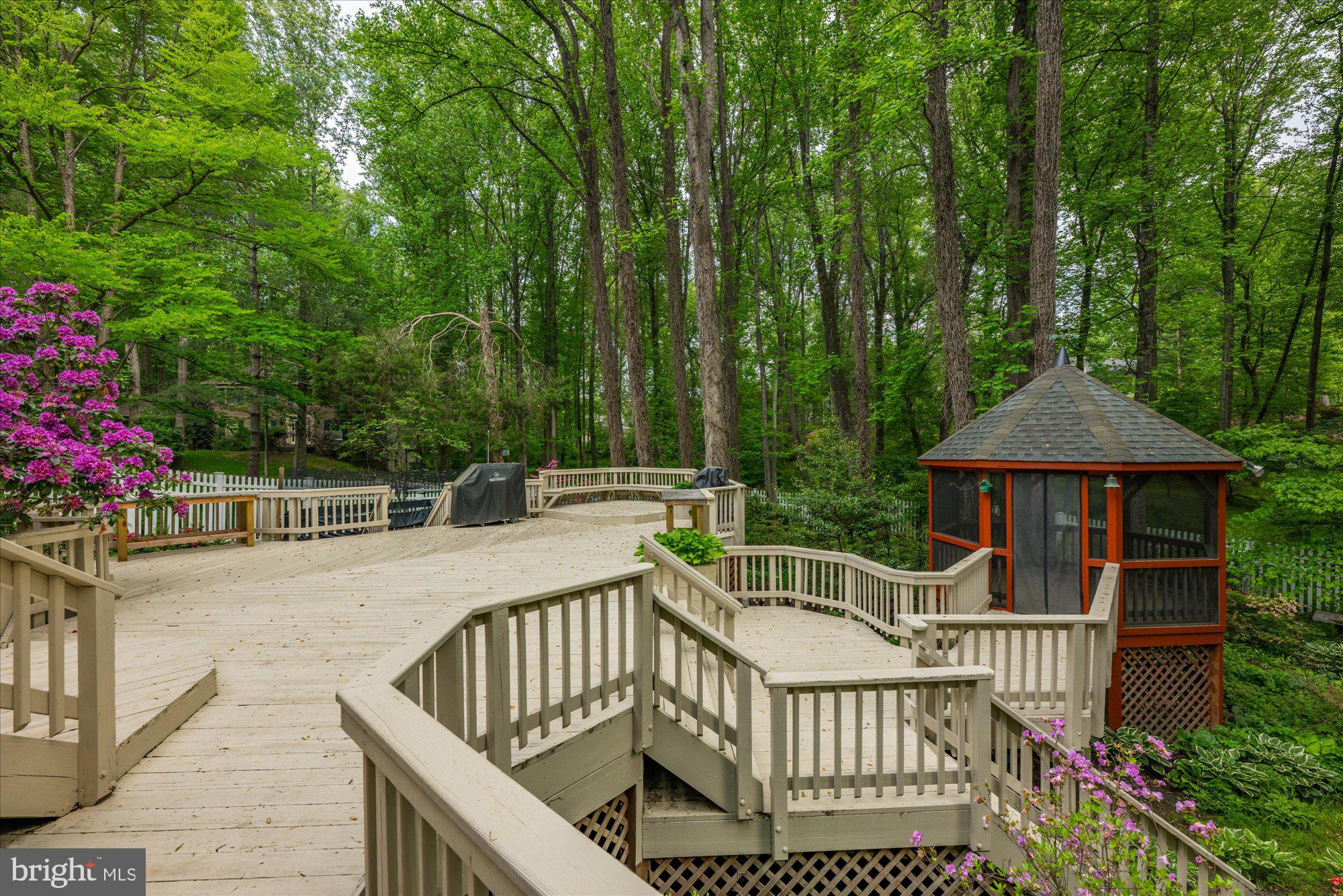 ABBEY GLEN - Residential