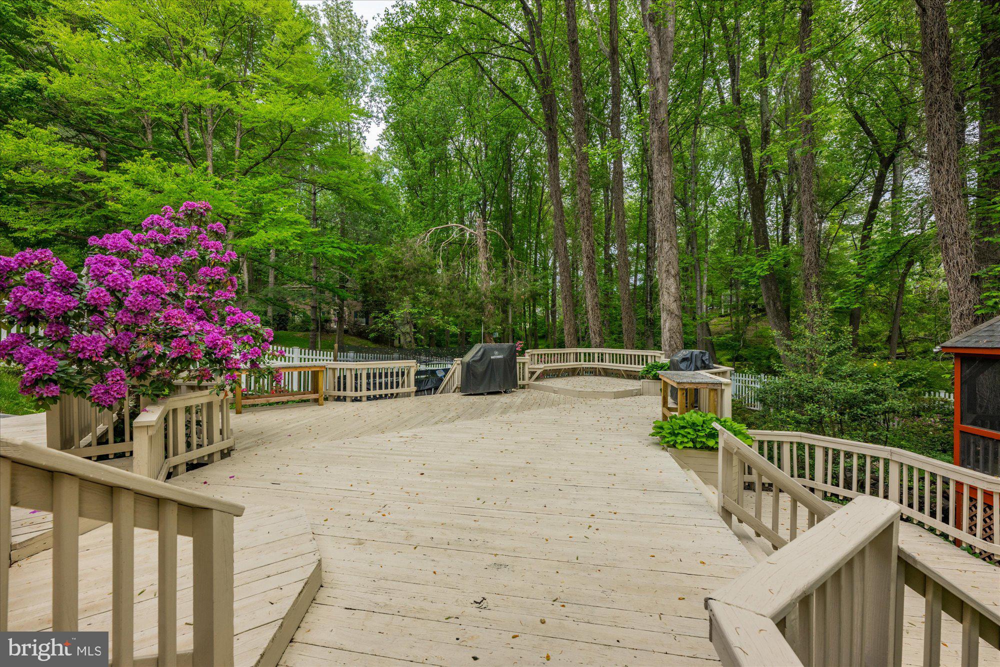 ABBEY GLEN - Residential