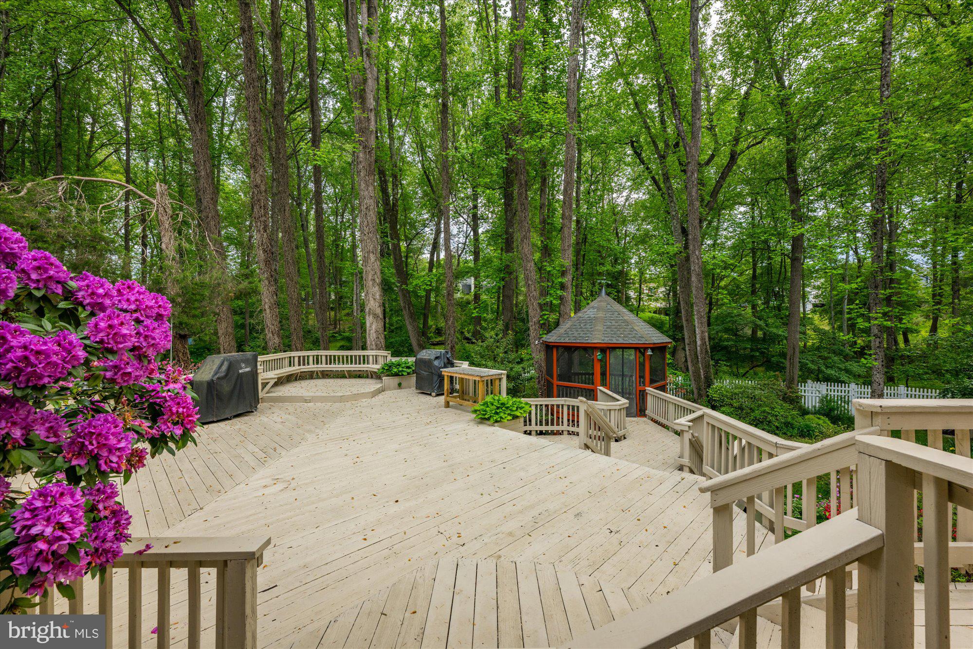 ABBEY GLEN - Residential