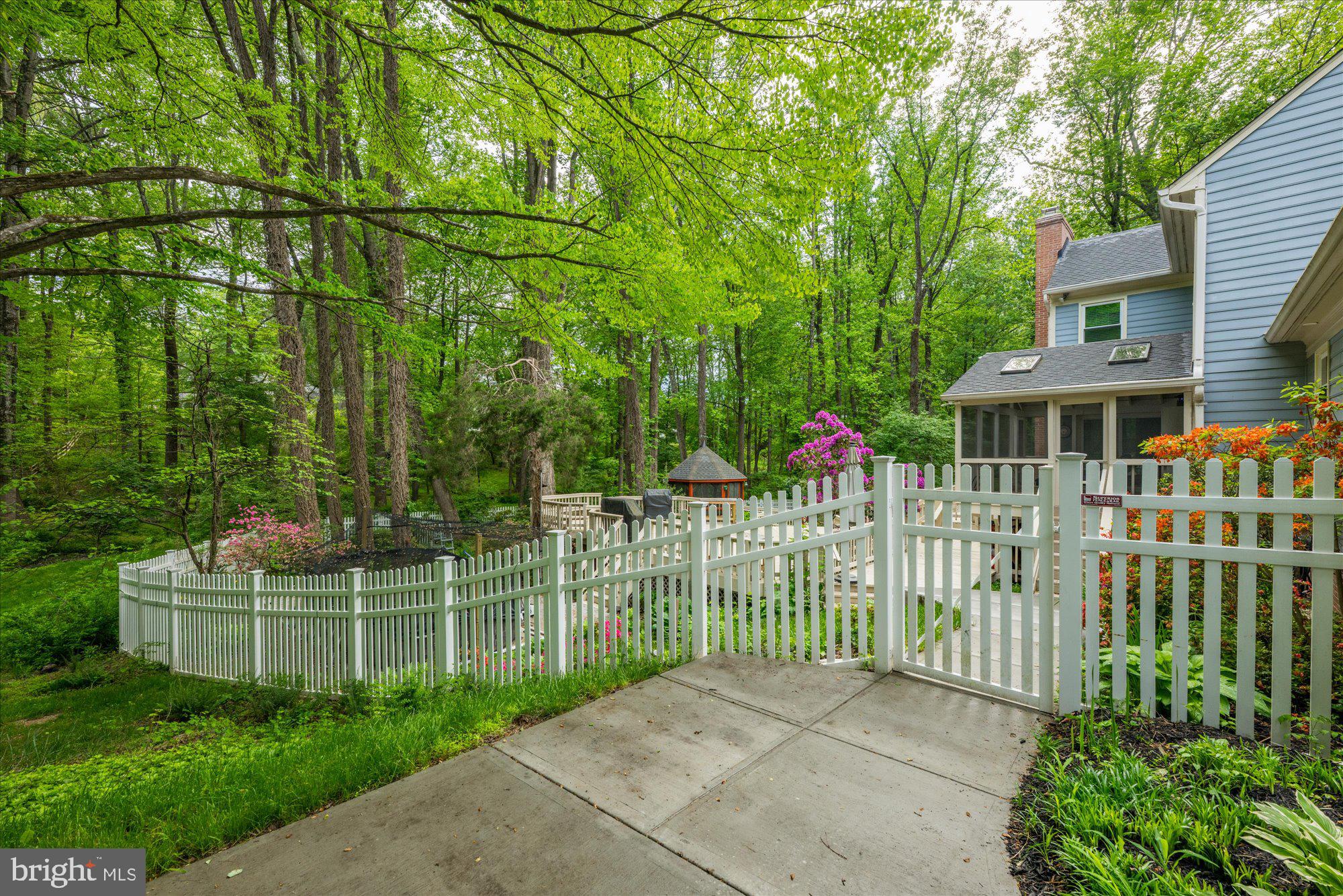 ABBEY GLEN - Residential