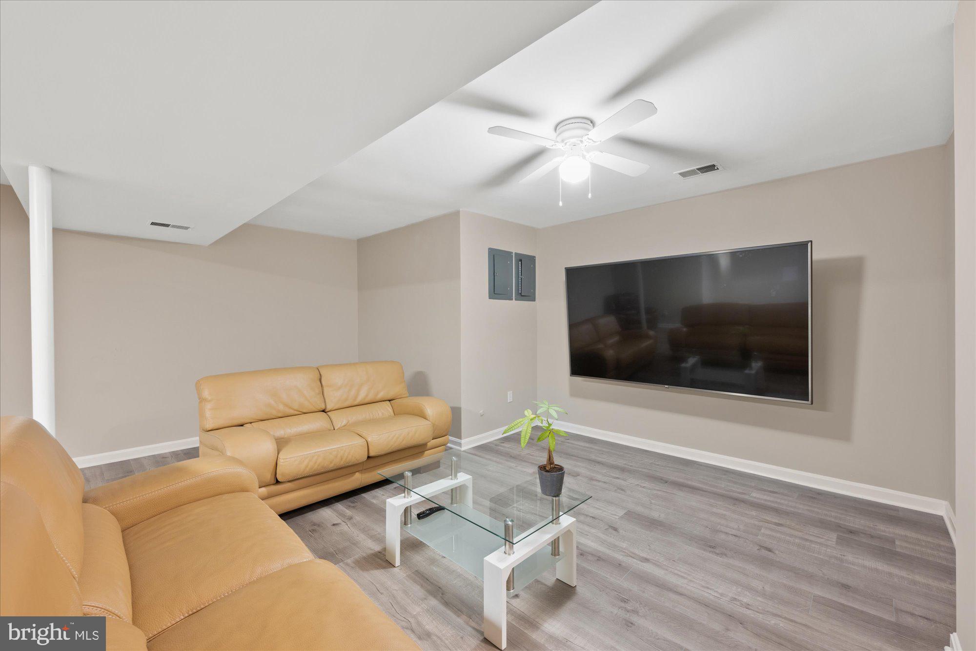 ABBEY GLEN - Residential