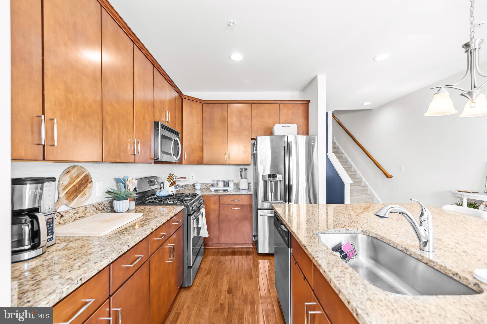 PARKSIDE AT MARKET CENTER - Residential