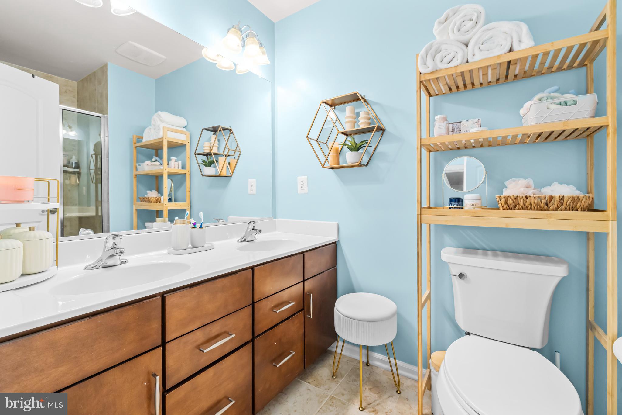 PARKSIDE AT MARKET CENTER - Residential